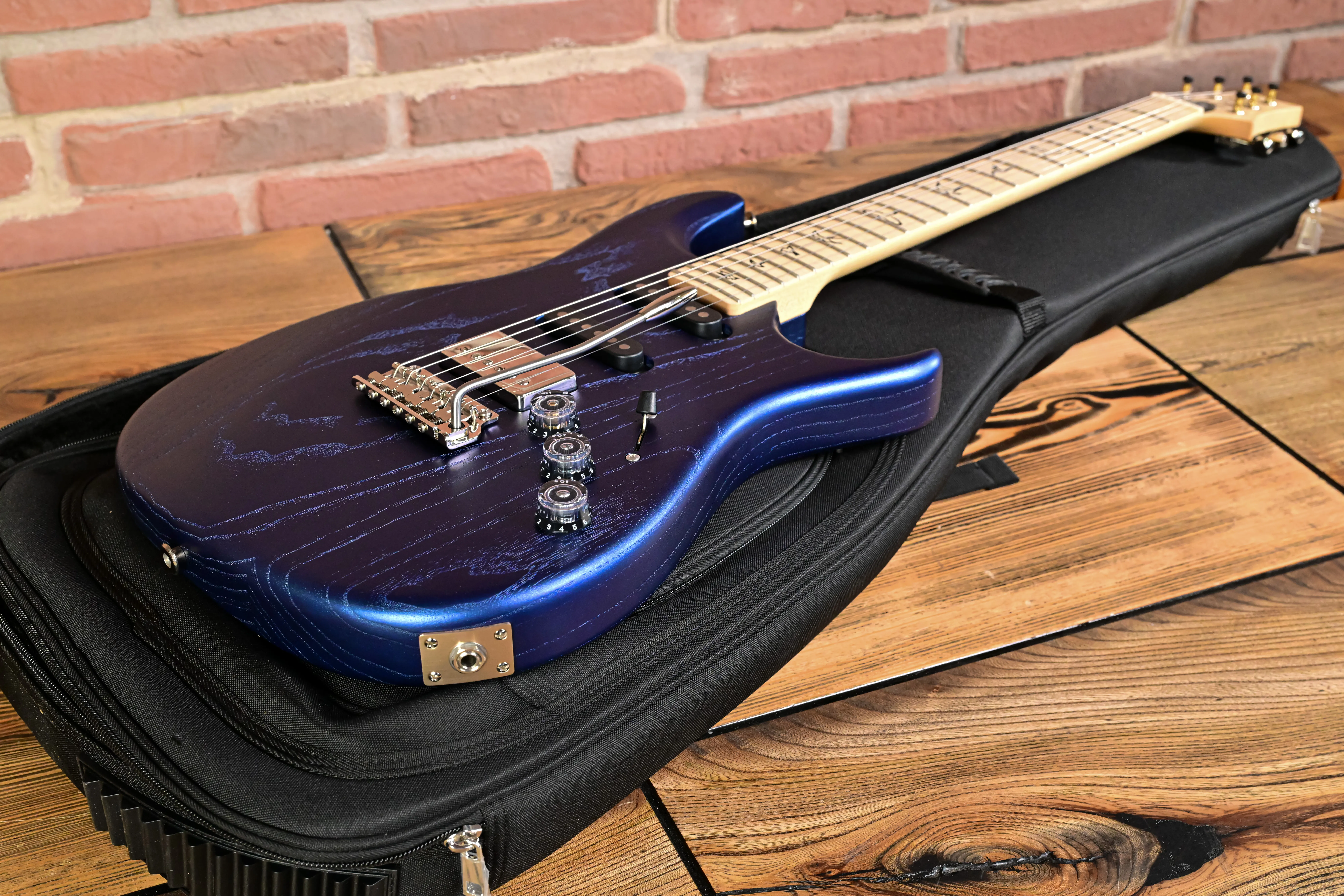 Fiore 78 HSS Satin Metallic Midnight