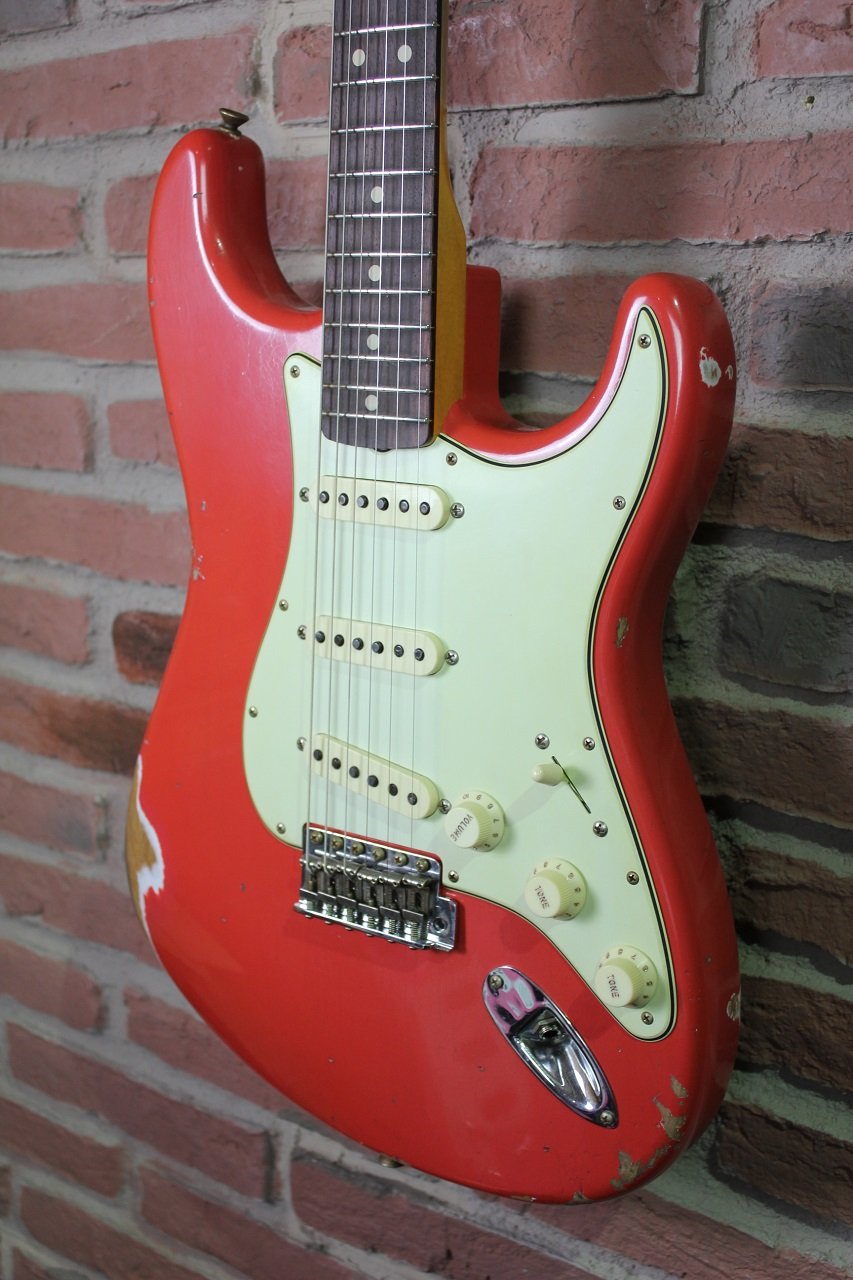 Limited Edition 1963 Stratocaster Heavy Relic Aged Fiesta Red