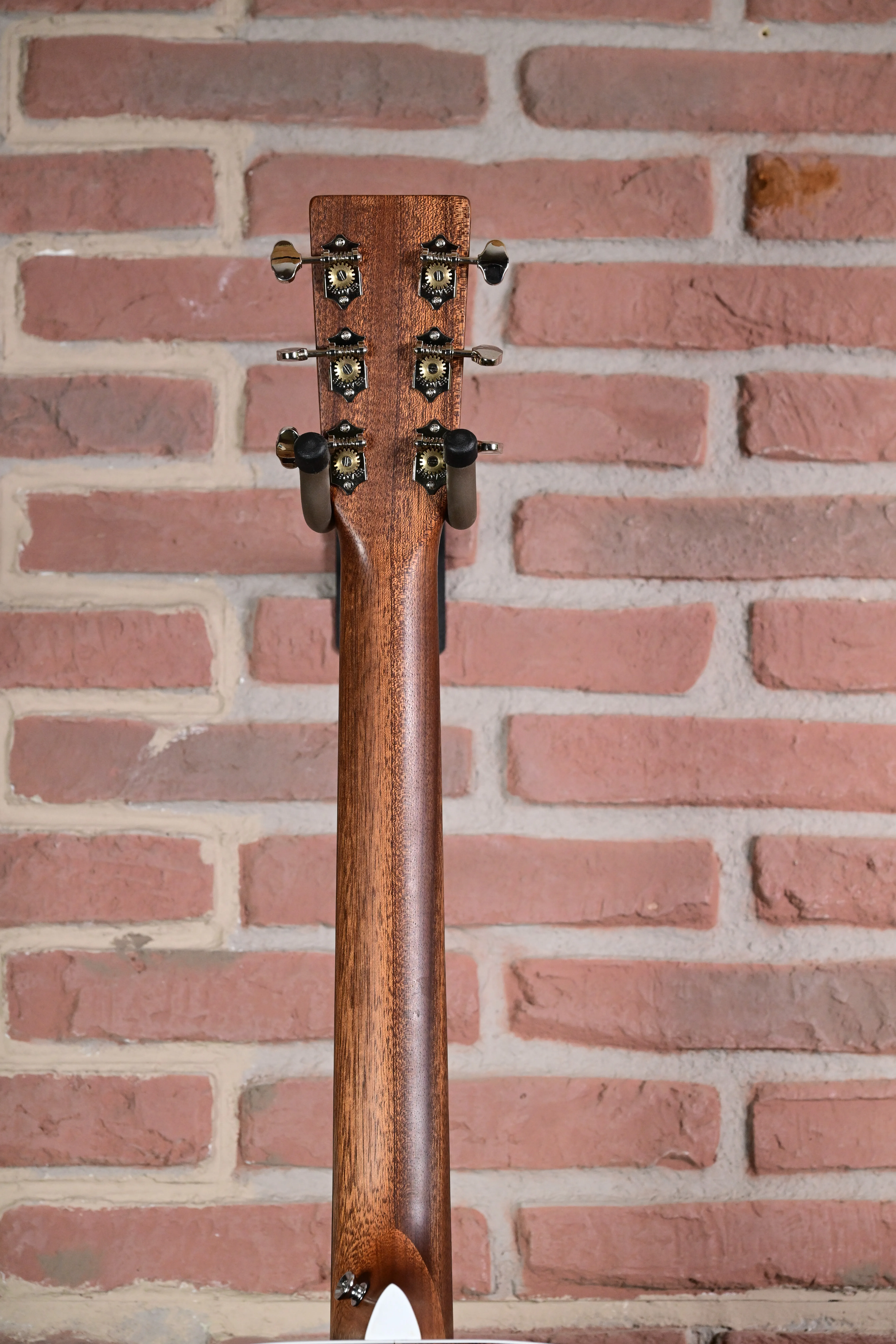 000-13E Retro Walnut  Westerngitarre