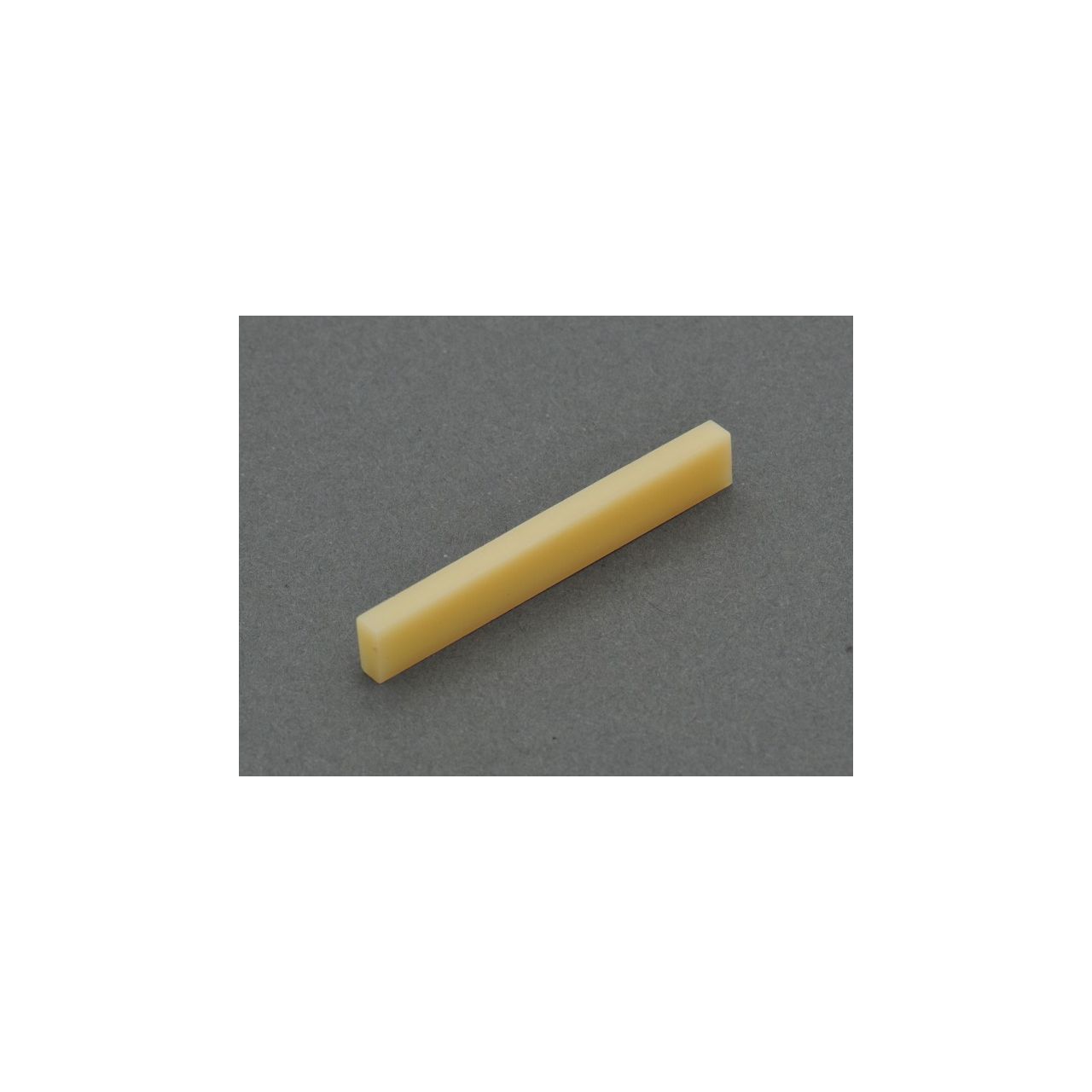 NTVBF Vintage Bone Nut, 48 x 7 x 3,3 mm