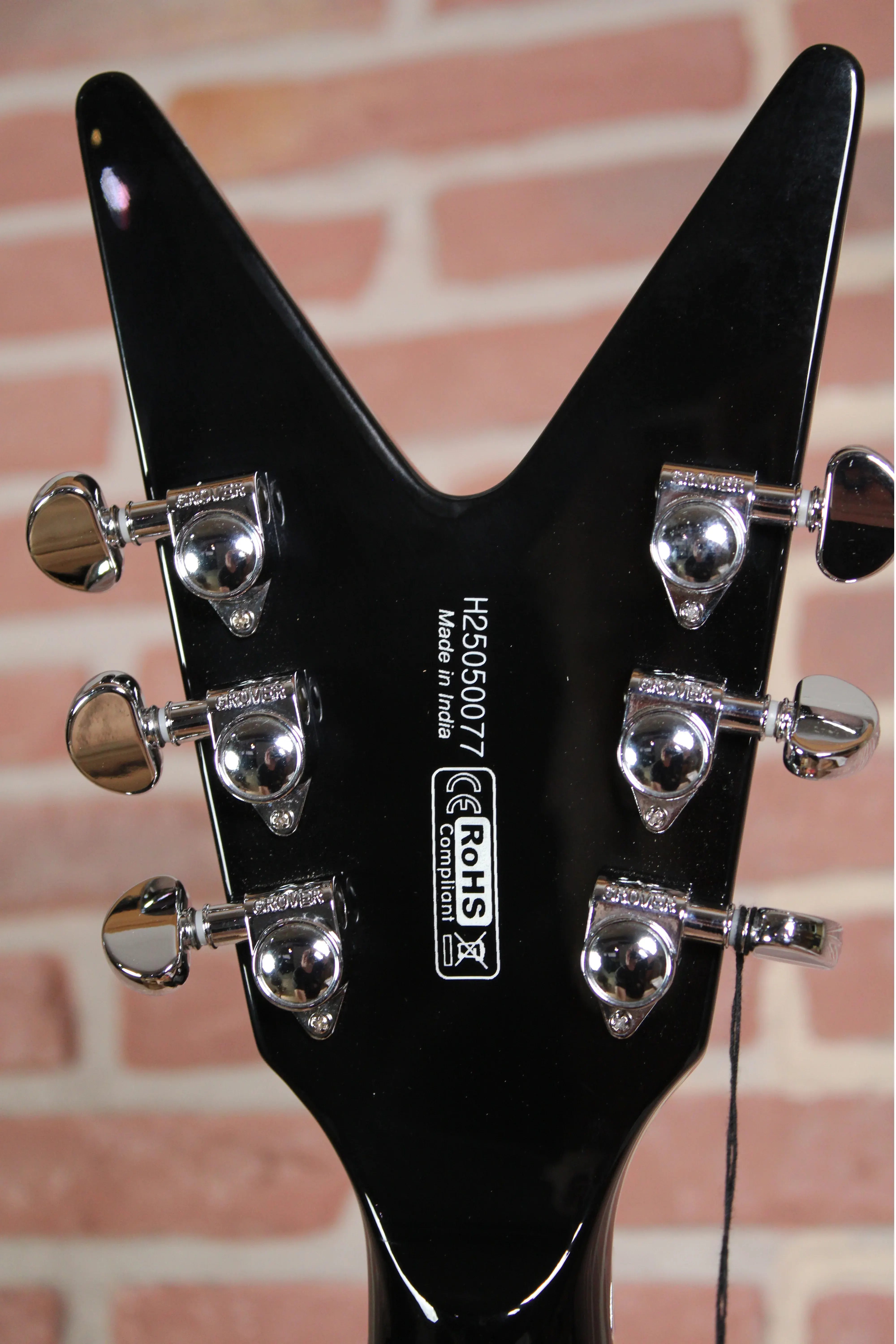 Dean Guitars ML 79 Floyd Flame Top - Kopf Rückseite mit Schrauben der Mechaniken