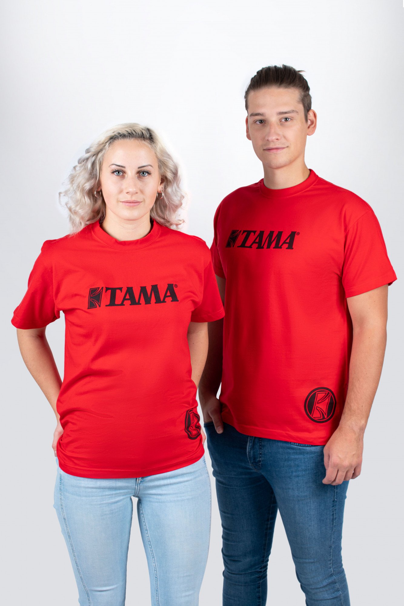 T-Shirt in rot mit Logo auf der Brust L