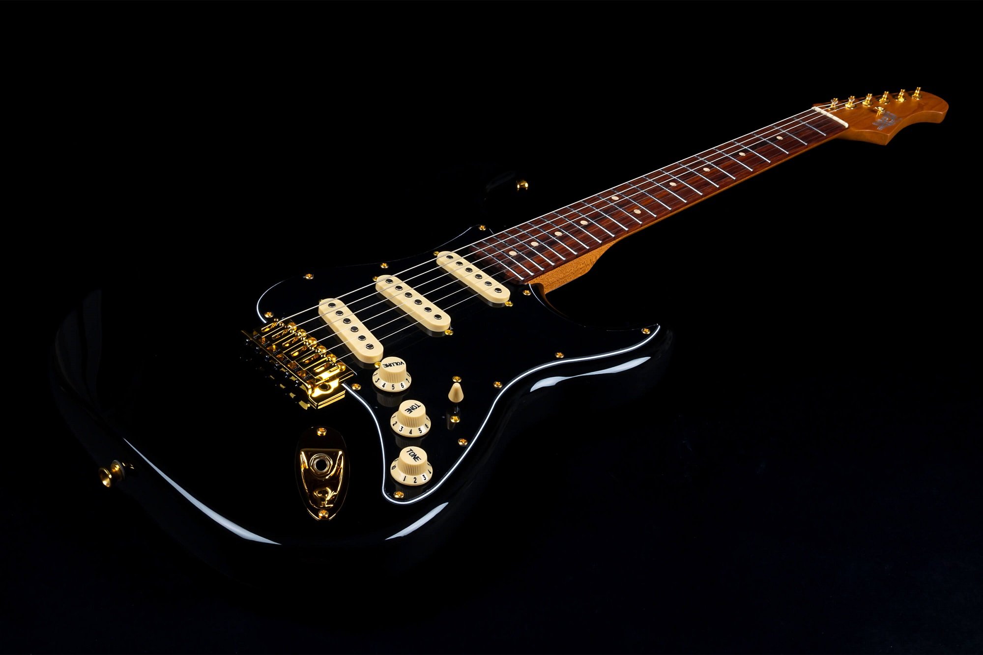 JS-380 - Black Gold