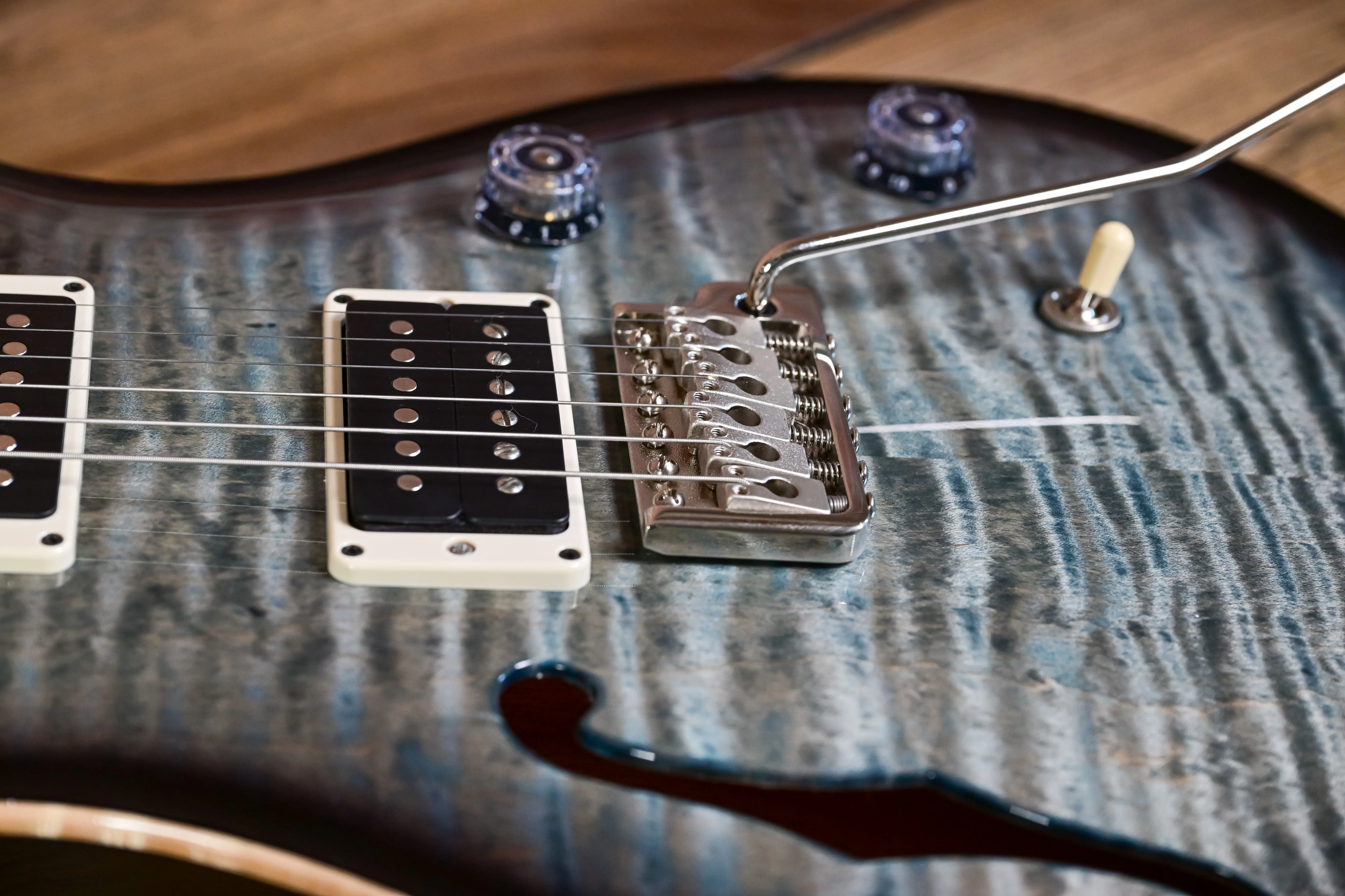 CE 24 Semi-Hollow Faded Blue Smokeburst