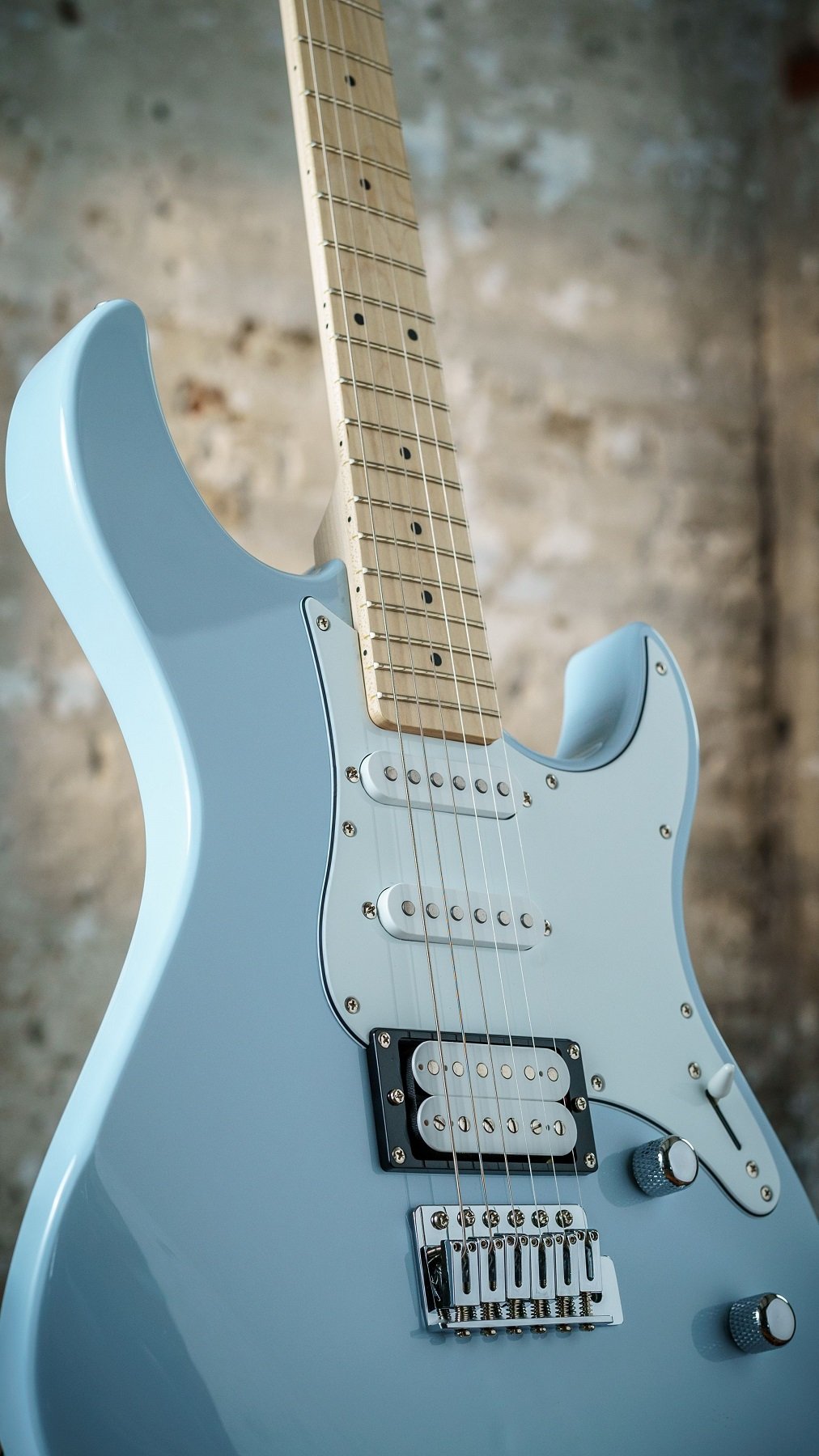 112VM Ice Blue + Remote Lesson