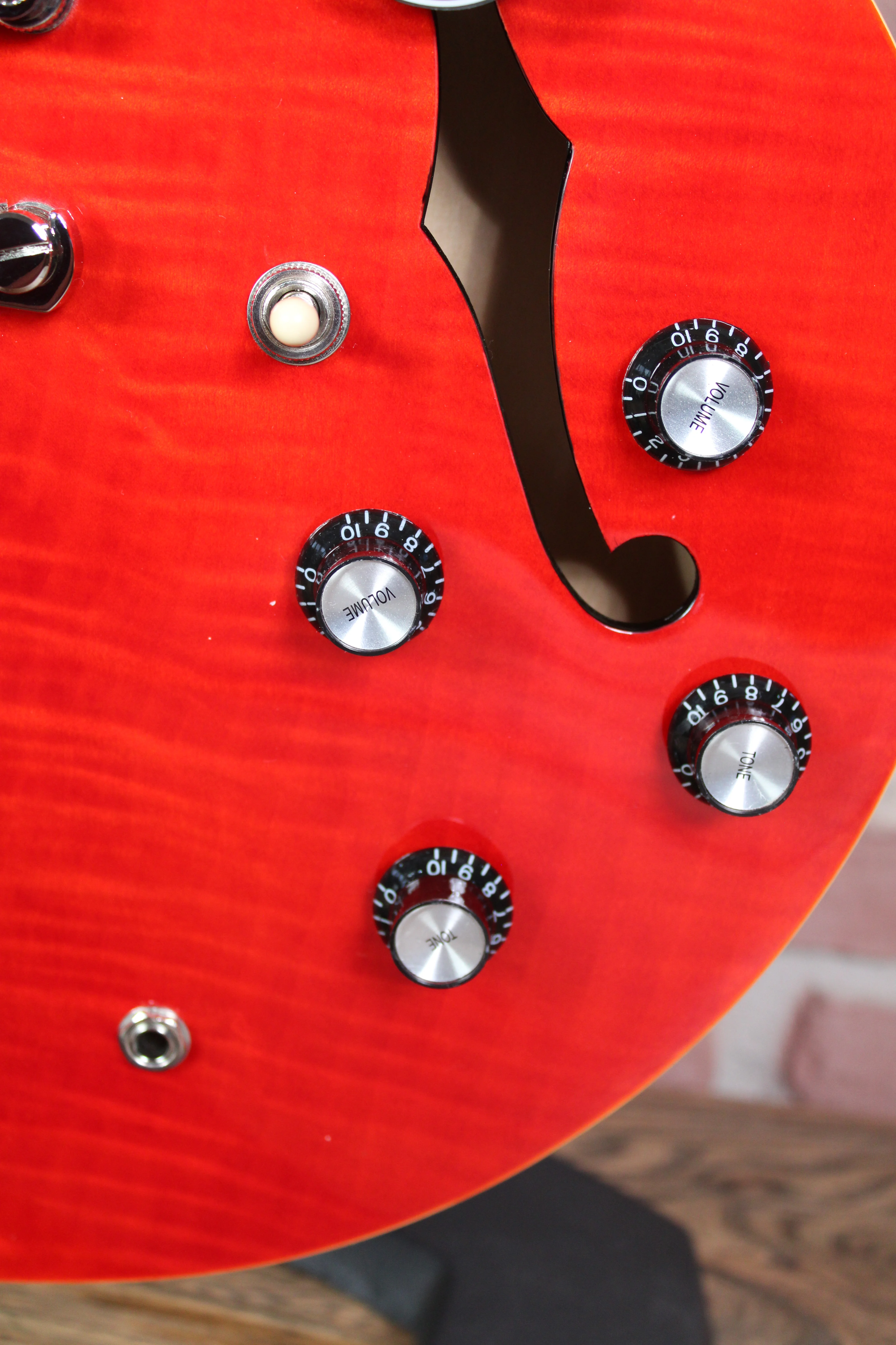 ES-335 Figured Cherry Exclusive