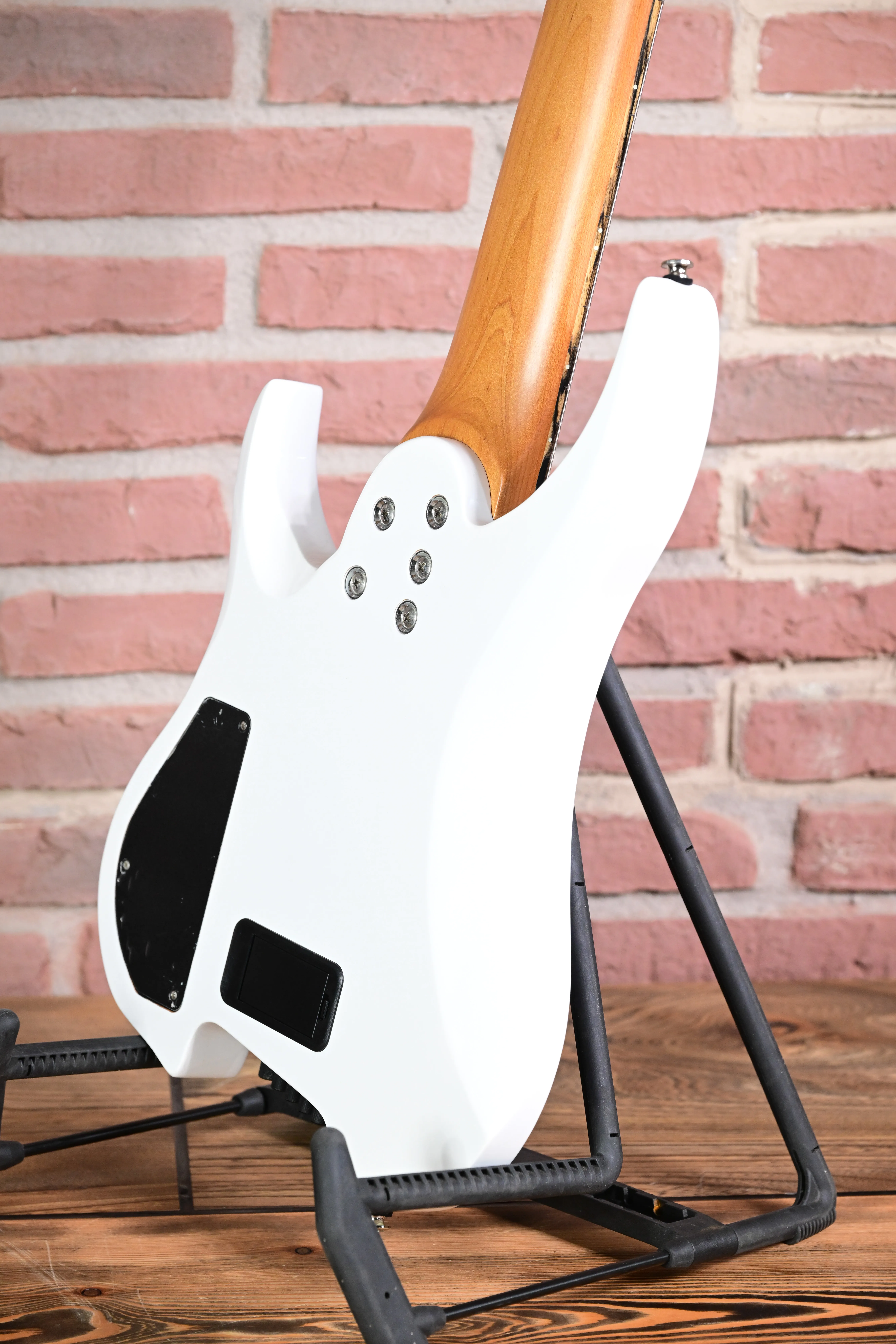 Ghost Overdrive 8-String Multiscale Arctic Burst E-Gitarre