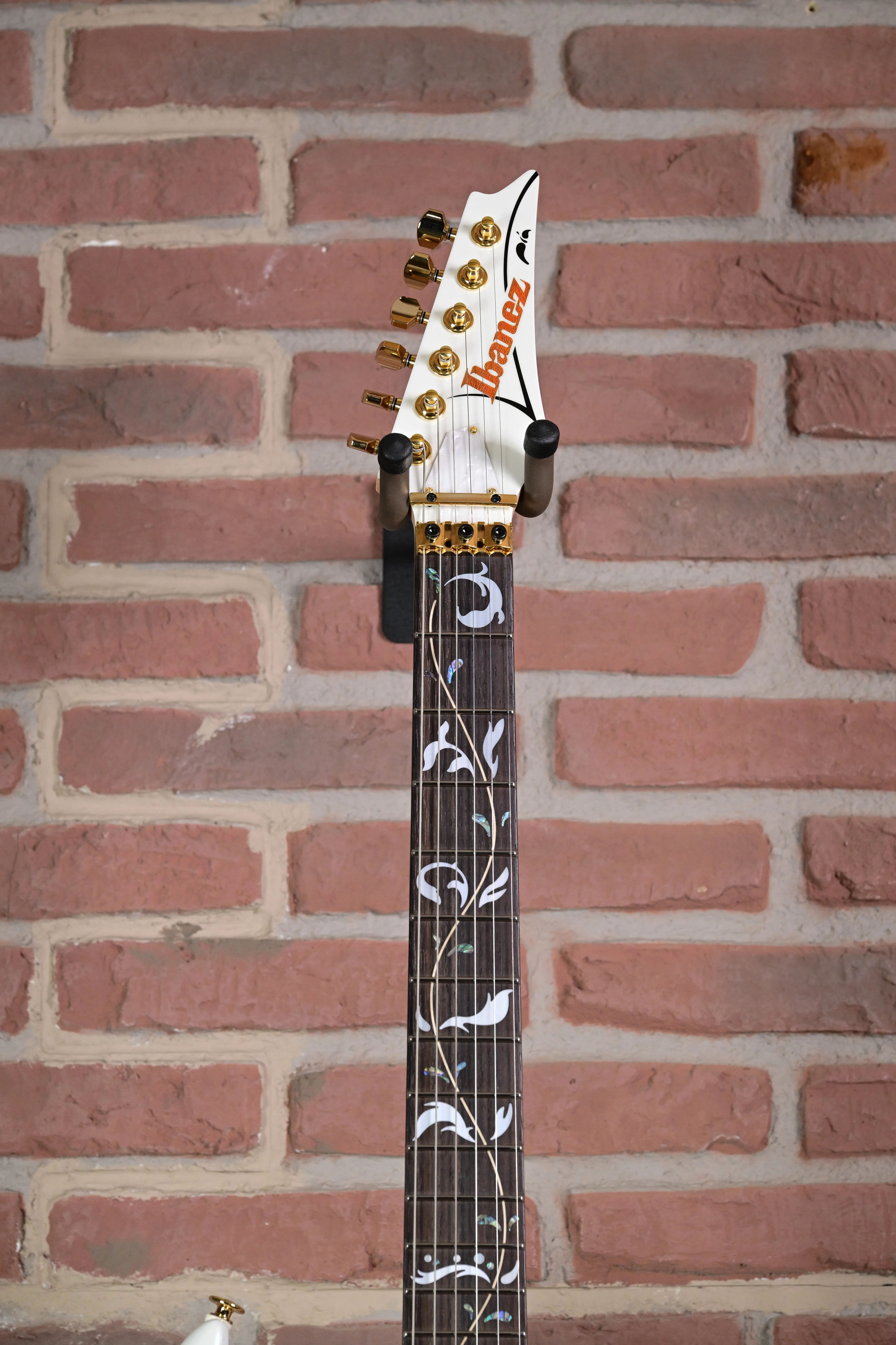 PIA3761-SLW Steve Vai Signature E-Gitarre Stallion White
