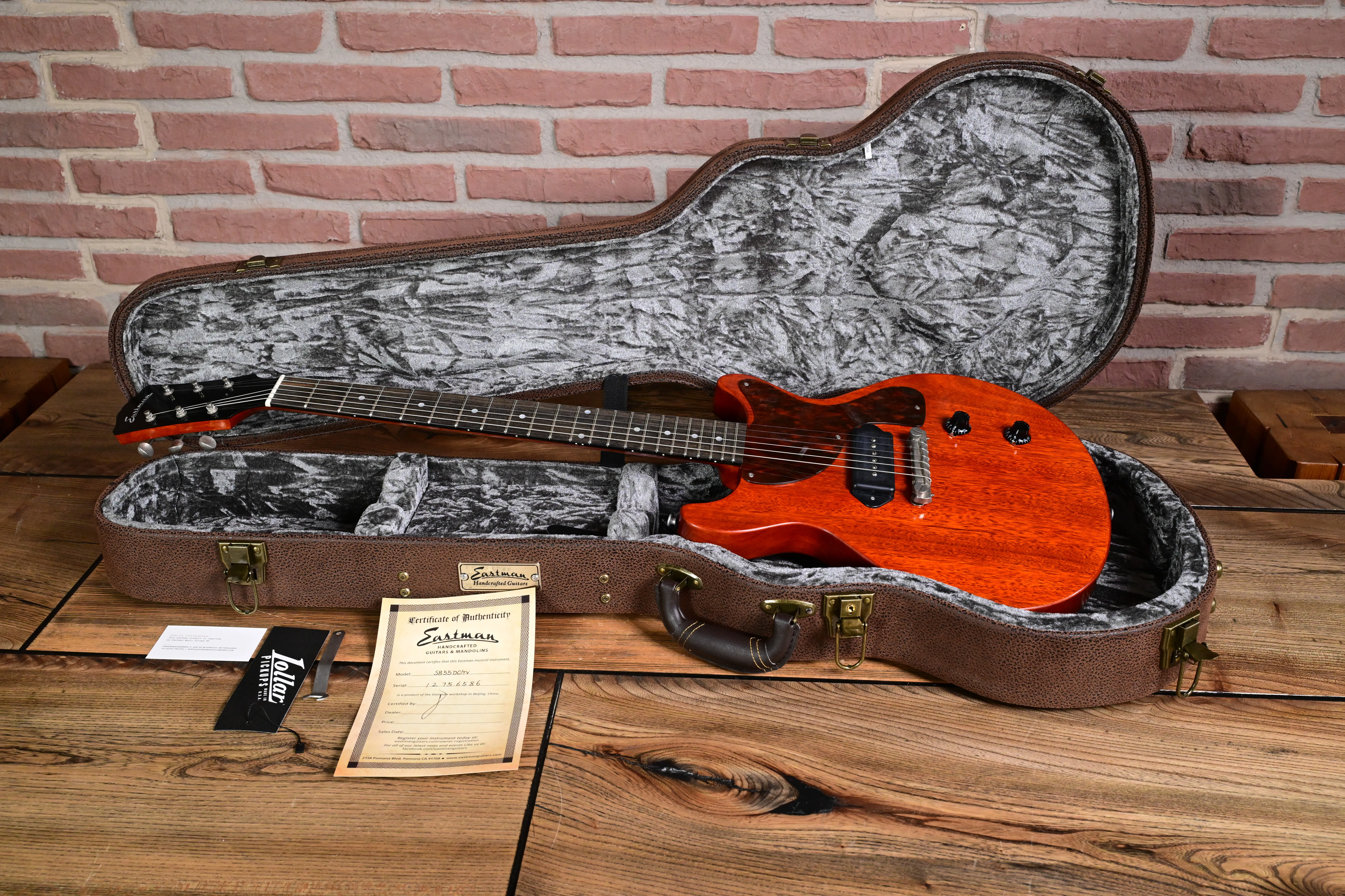 SB55DC/TV Double Cut E-Gitarre