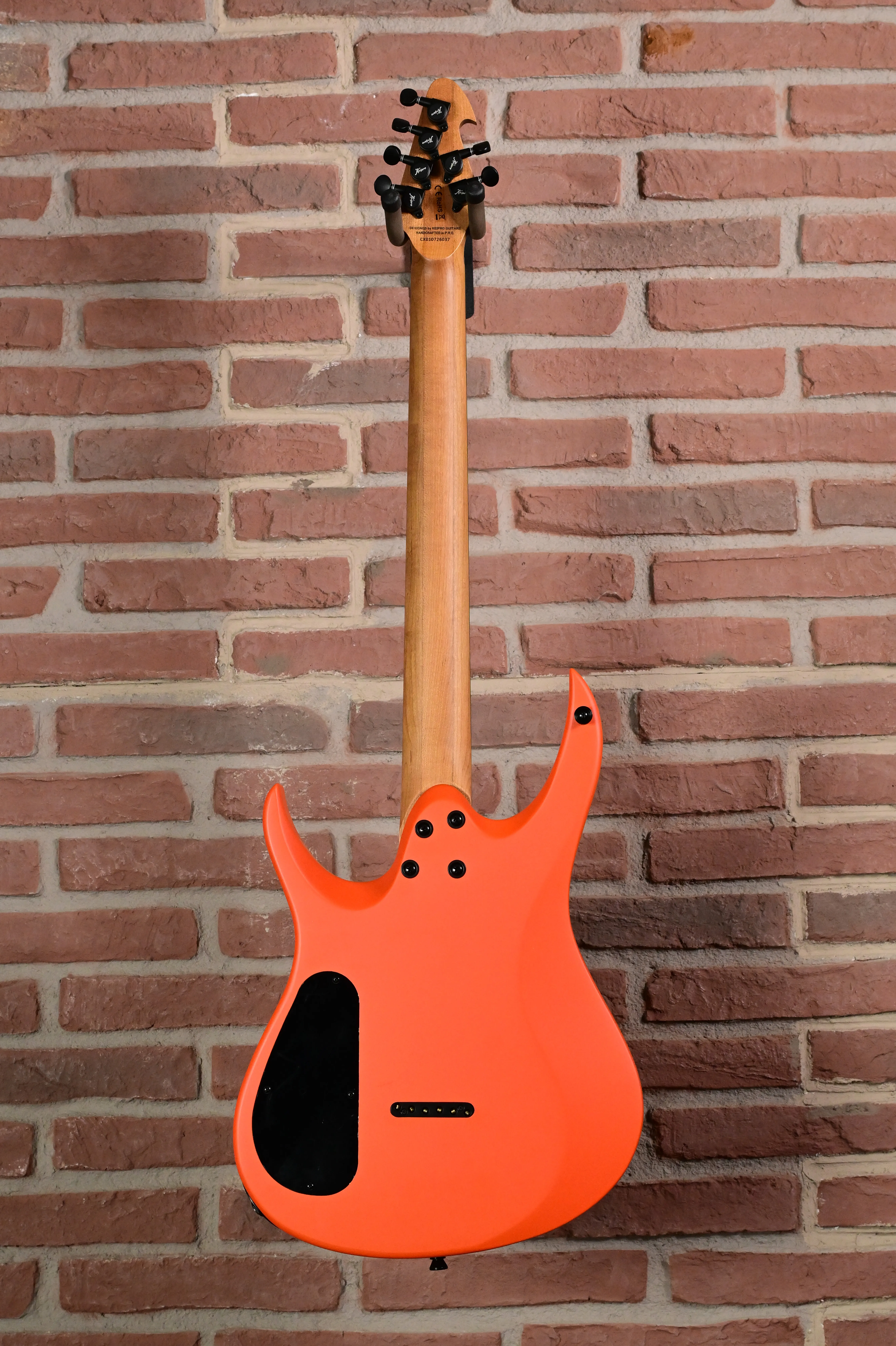 E-Gitarre, Orange, Massivkorpus, Ahornhals, Headless
