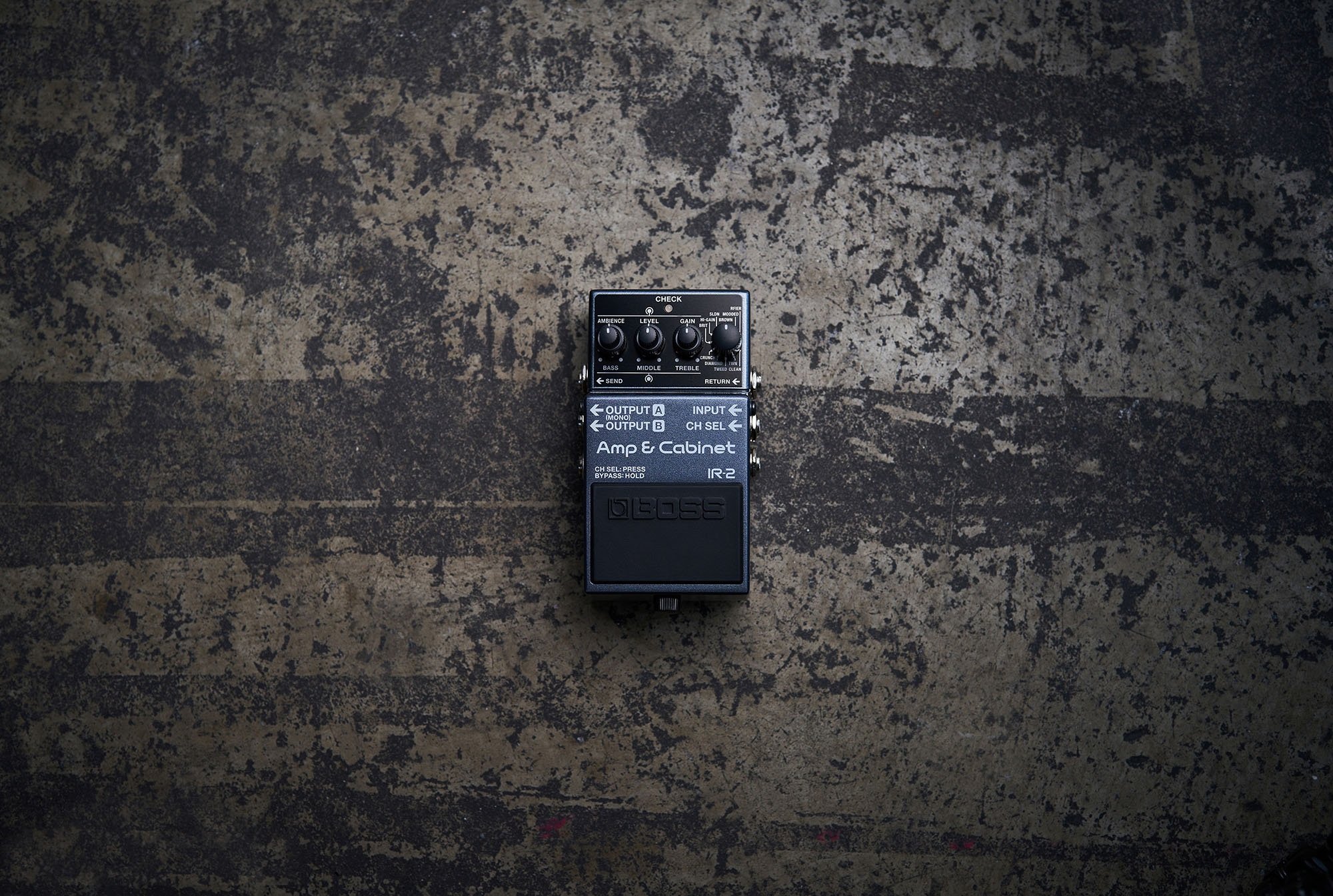 IR-2 Amp & Cabinet