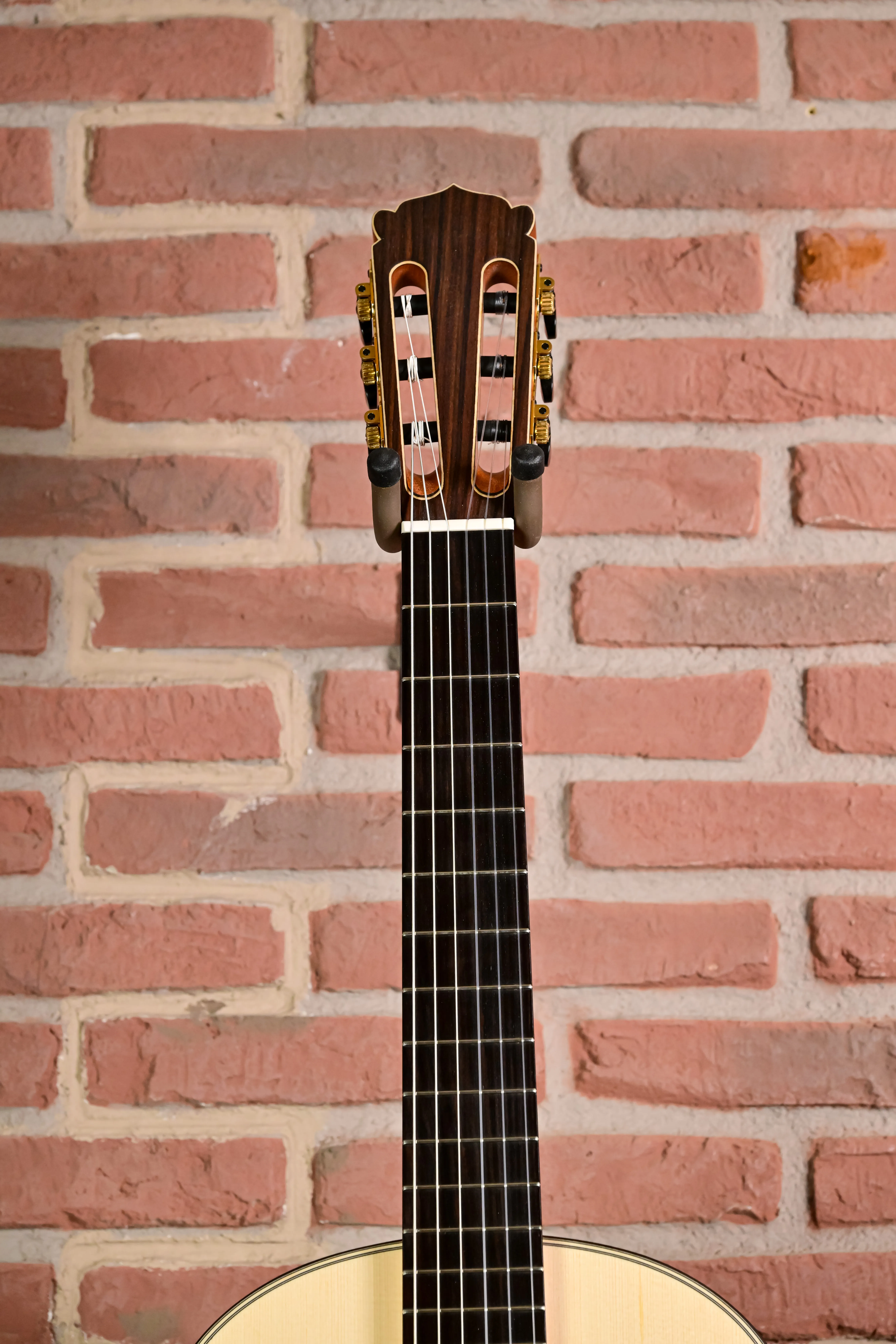 New Century-Lattice Classical Guitar Upper Class