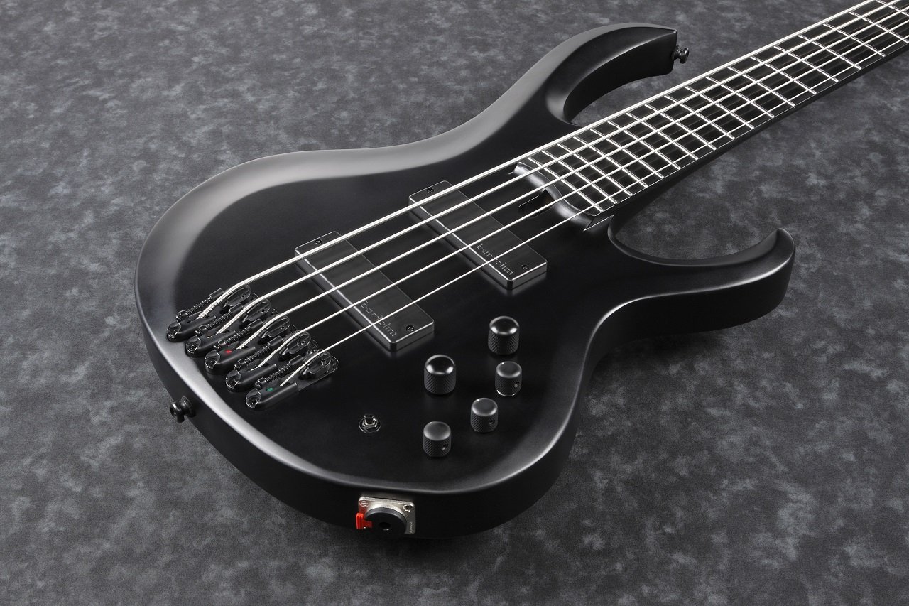 BTB625EX Iron Label Bass Black Flat