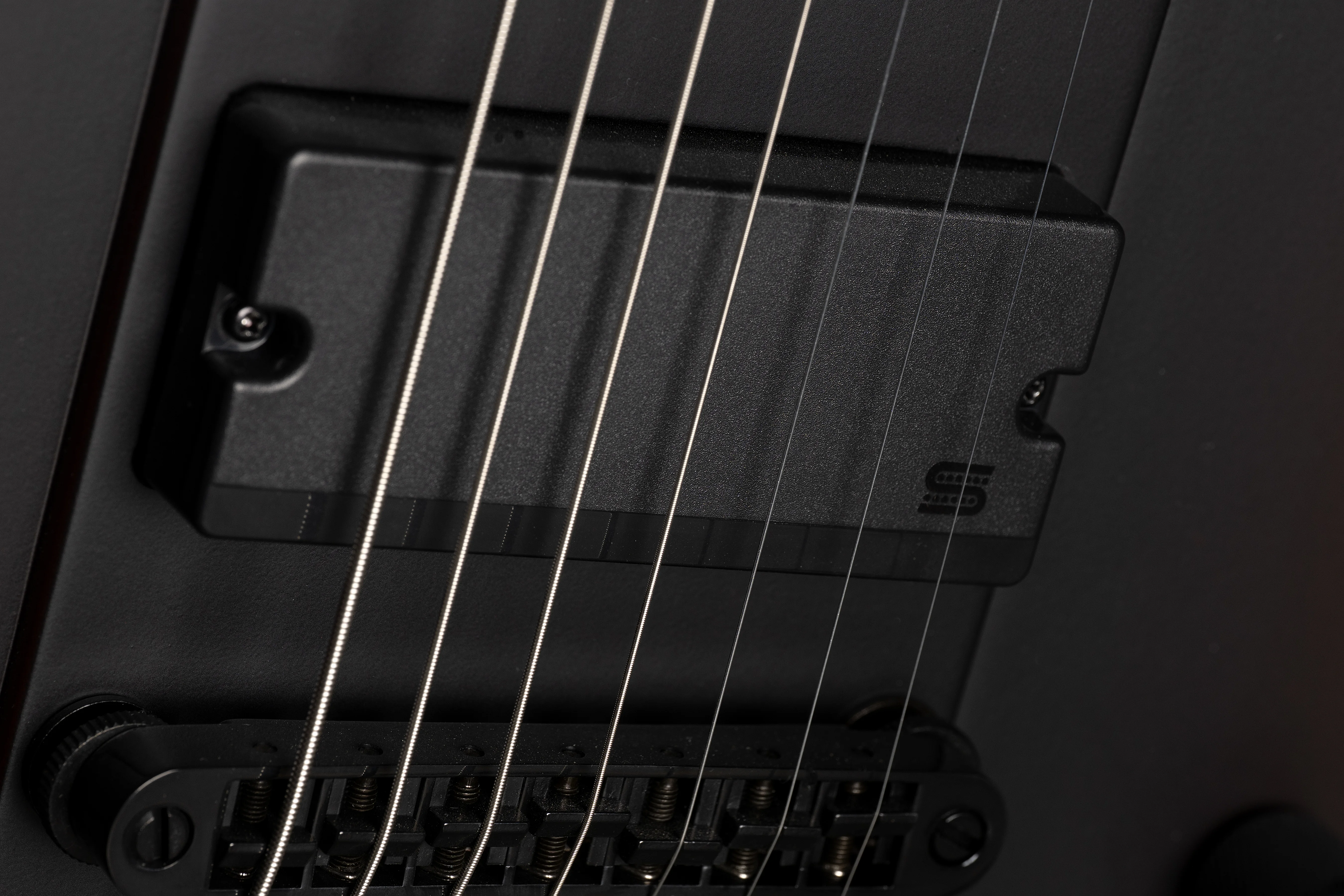 Phoenix 7B Black Metal II Black Redburst Satin Baritone E-Gitarre