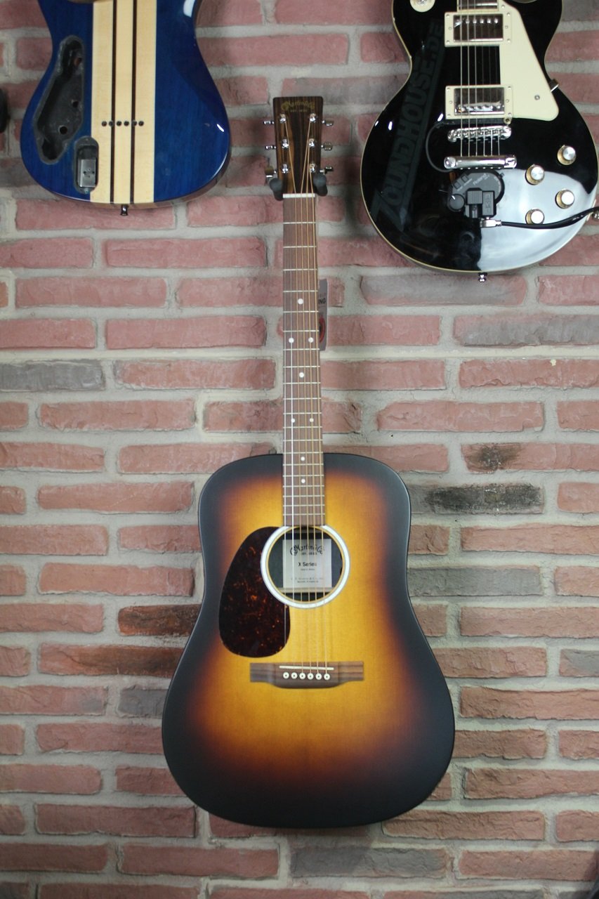 D-X2E Burst, Macassar - Lefty (Showroom)