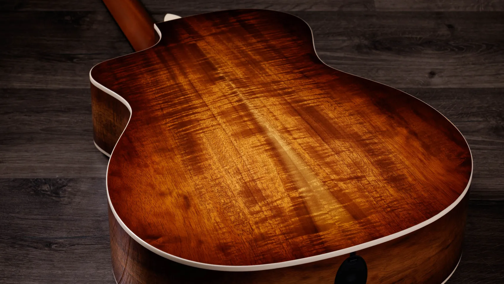 214ce-K DLX Special Edition Honeyburst
