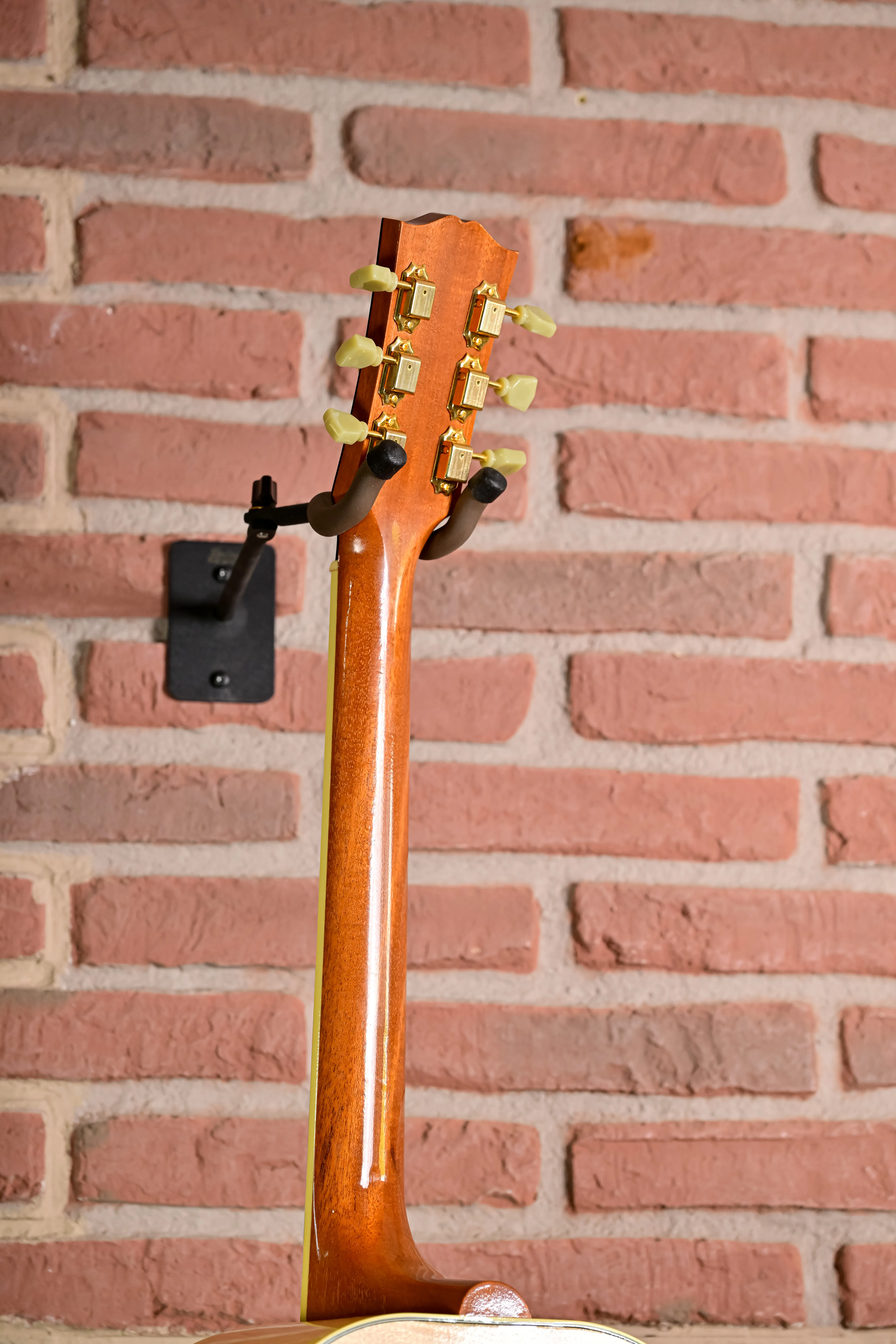 1952 J-185 Antique Natural