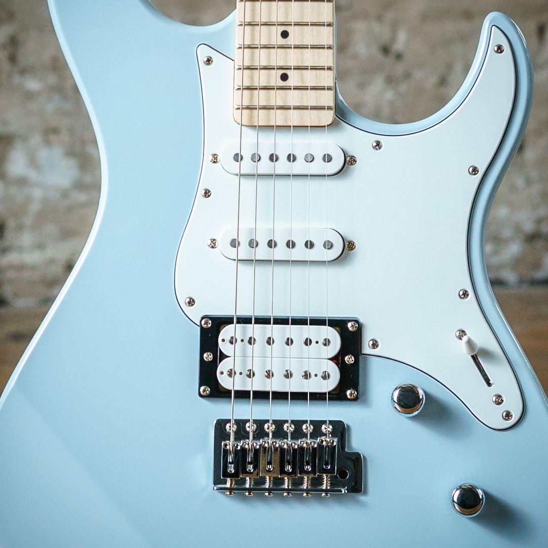 112VM Ice Blue + Remote Lesson