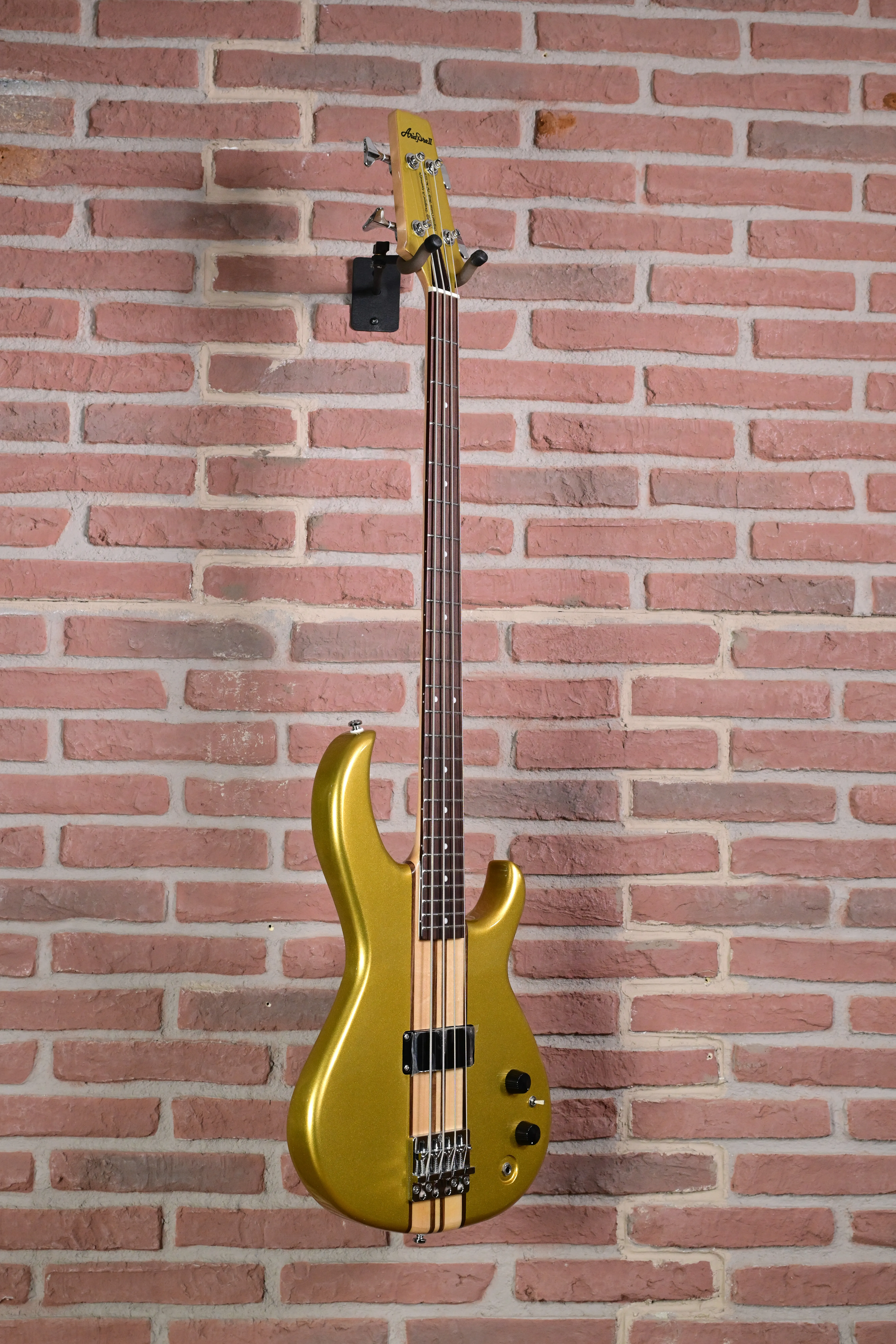 Pro II SB 700 Gold Wing Bass Gold Limited Edition