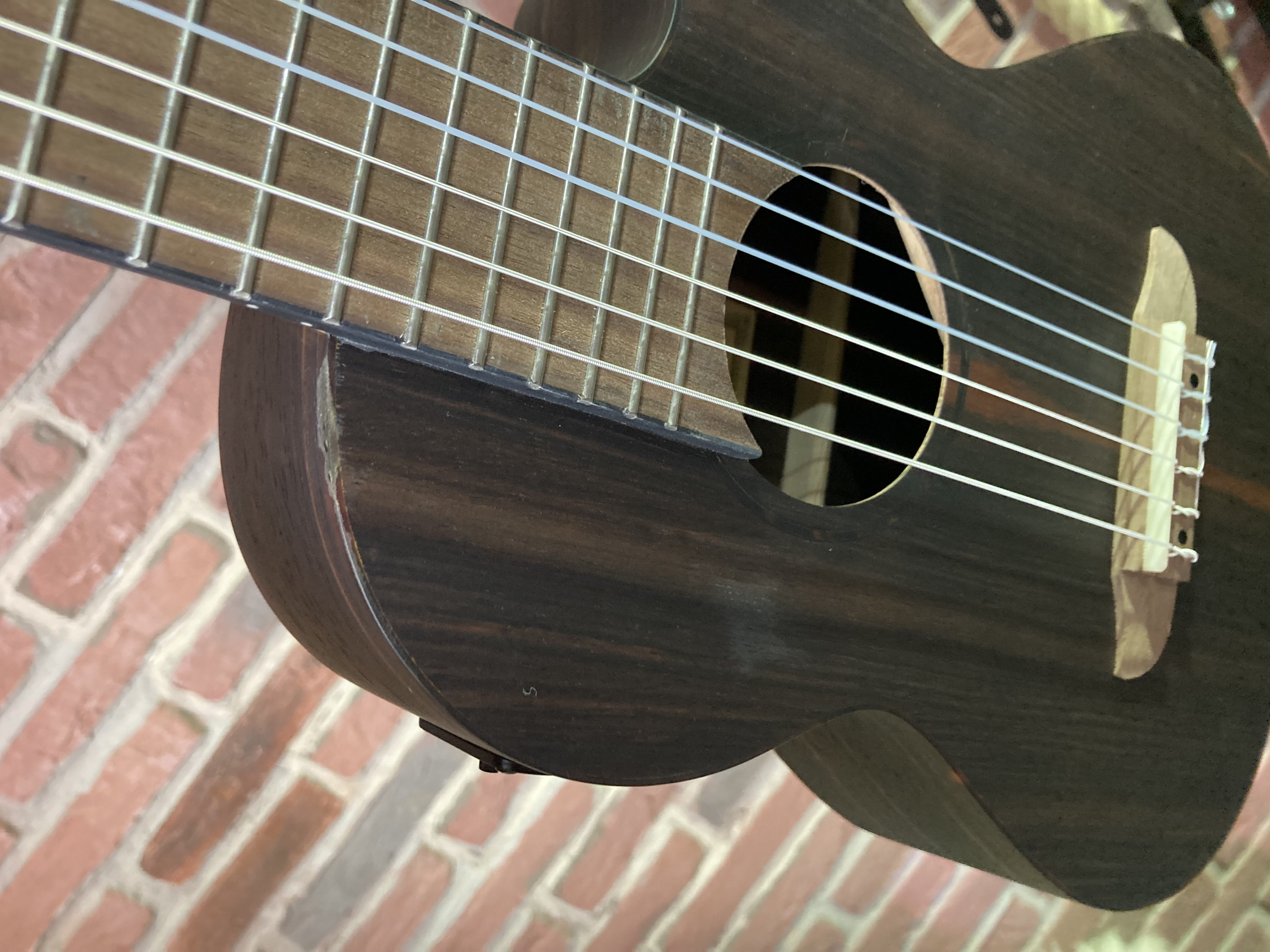 RGL5EB-CE Guitarlele inkl. Tonabnehmer (B-Stock)