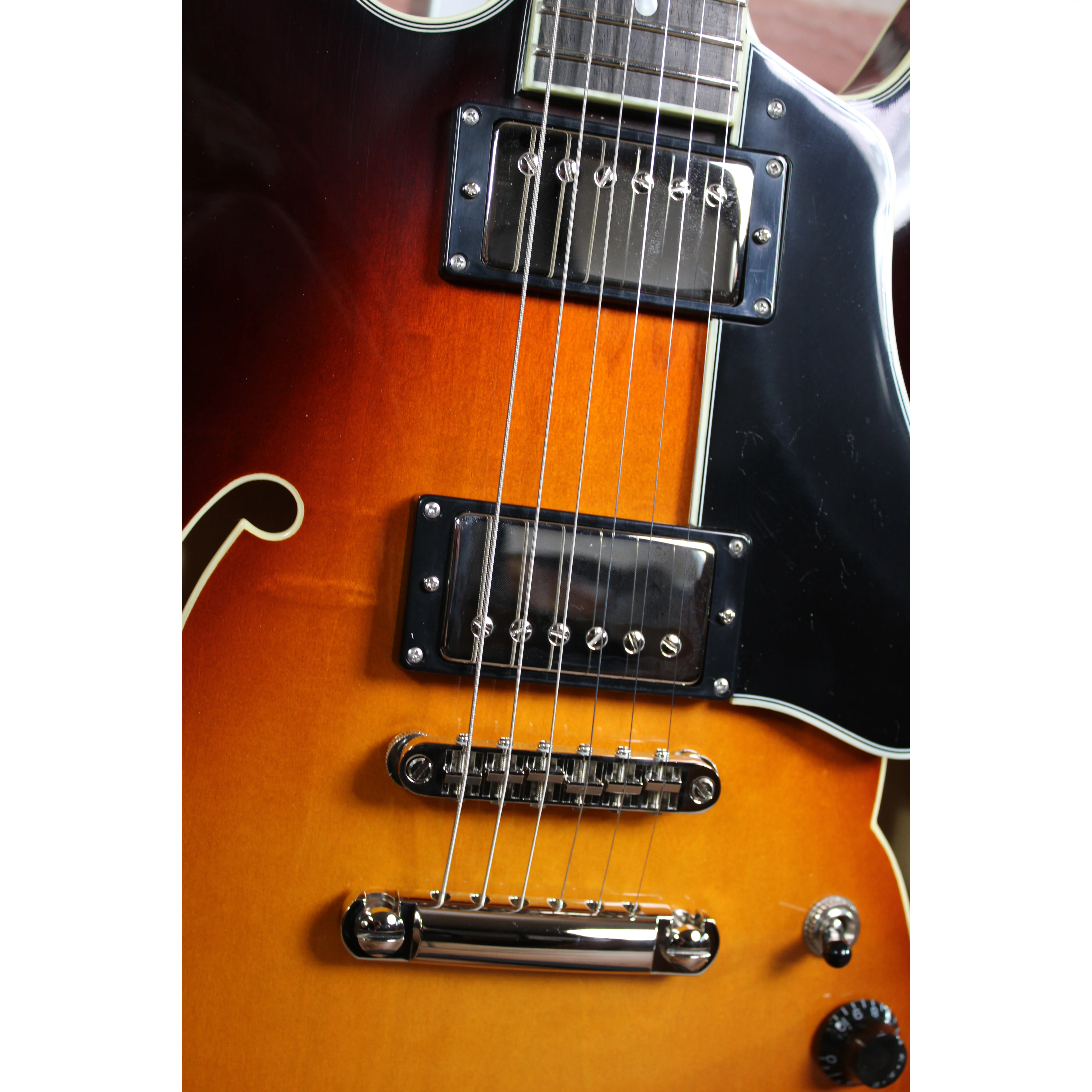 T386-SB Sunburst  Thinline E-Gitarre