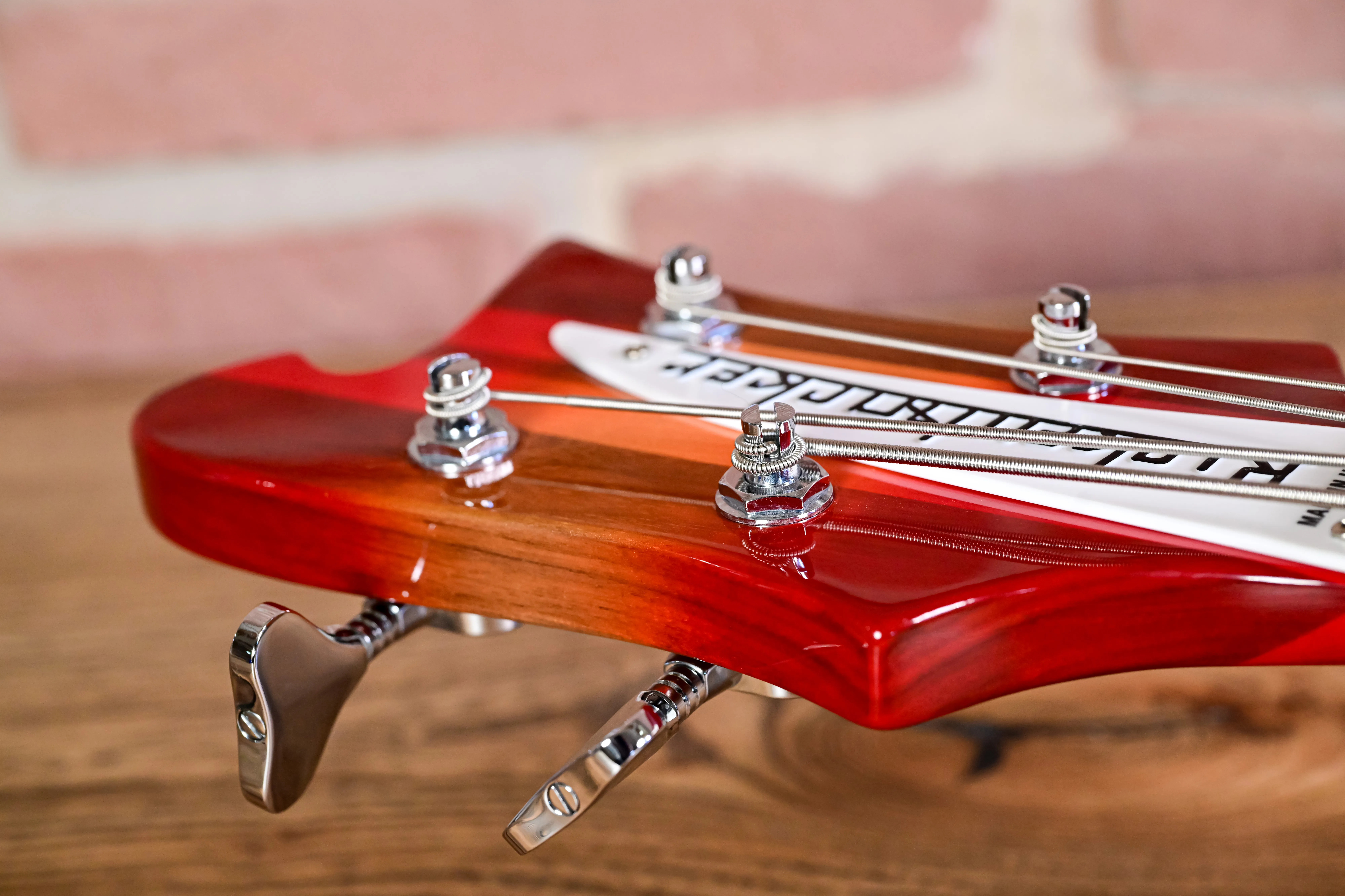 4030S Fireglo Shortscale E-Bass