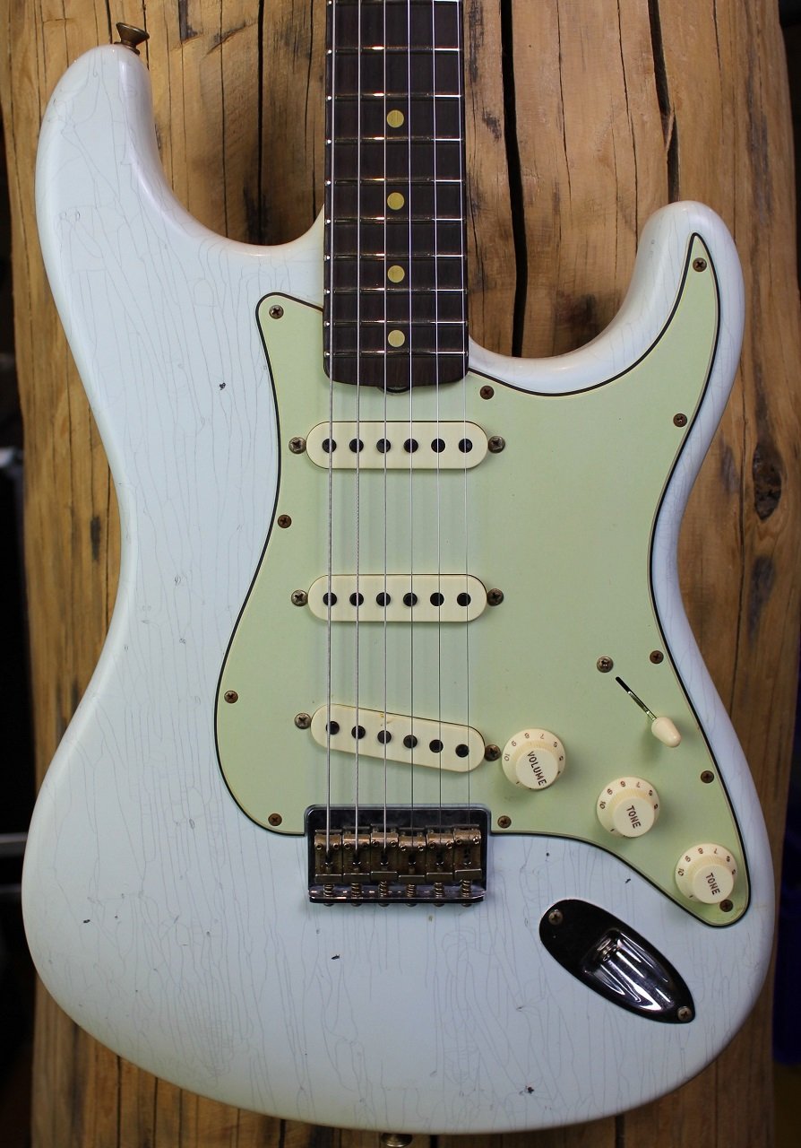 S20 Ltd 61 Stratocaster, Journeyman Relic - Faded Aged Sonic Blue