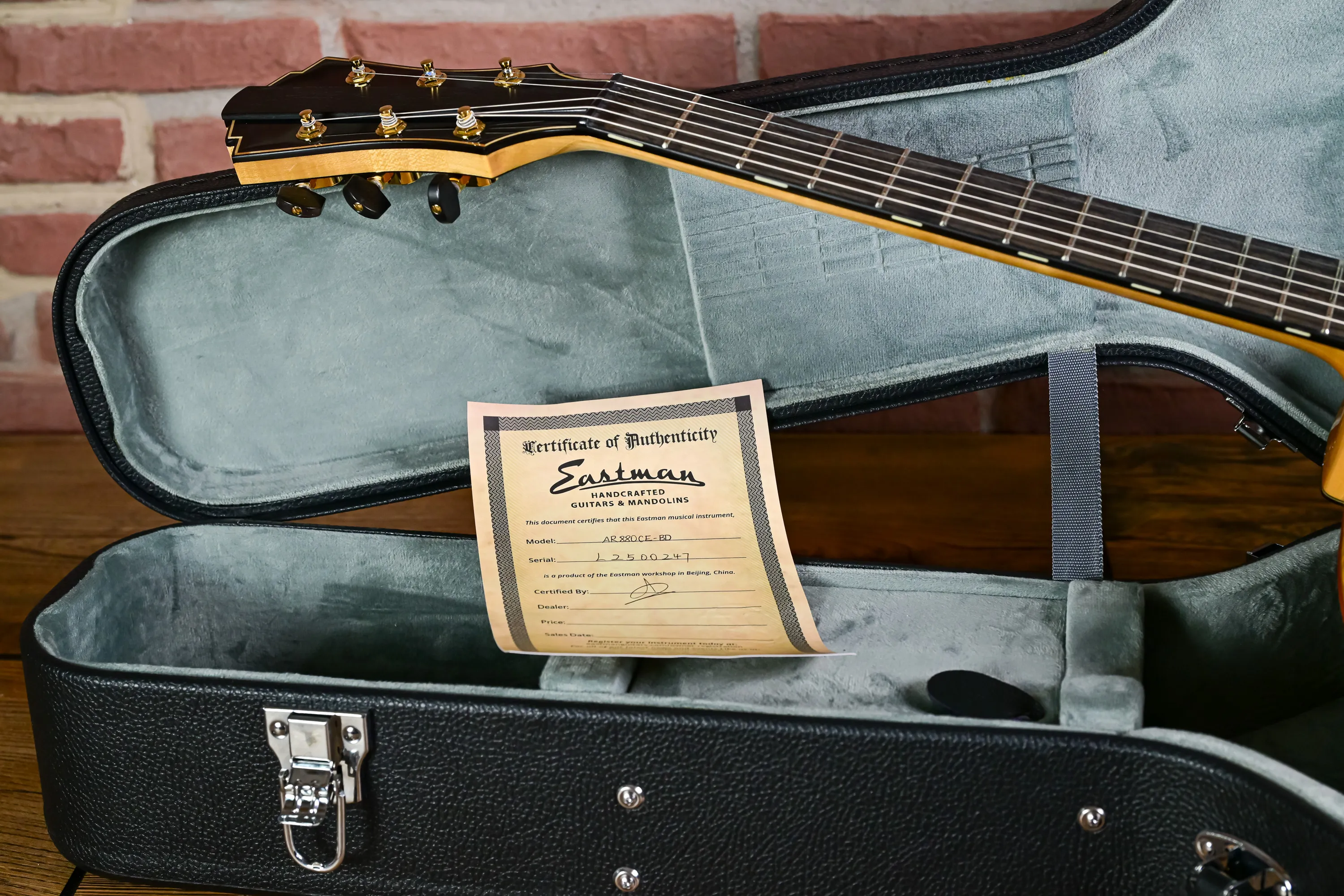 AR880CE-BD Archtop-Gitarre