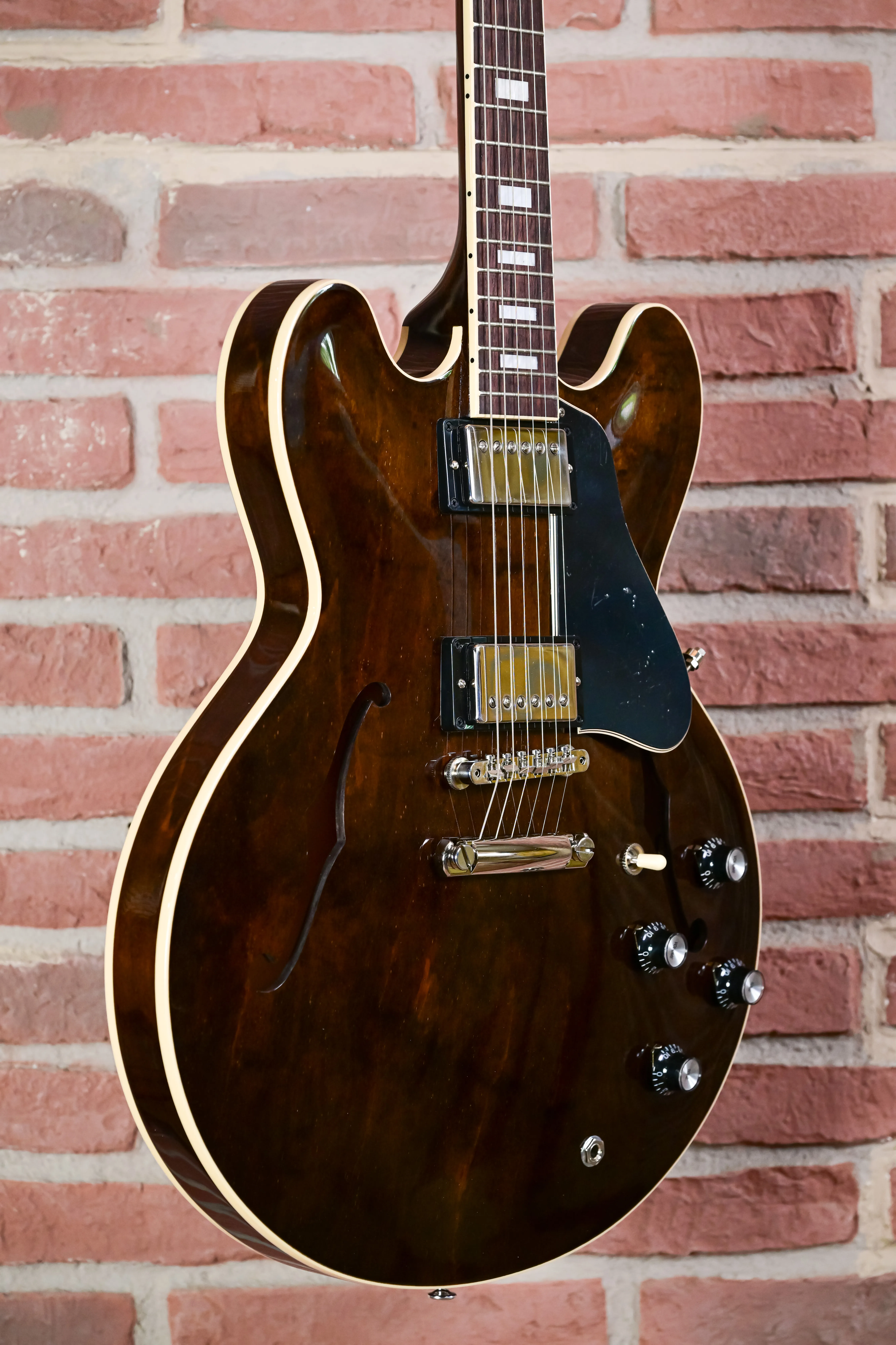 ES-335 60s Dark Walnut Semi-Hollowbody Gitarre