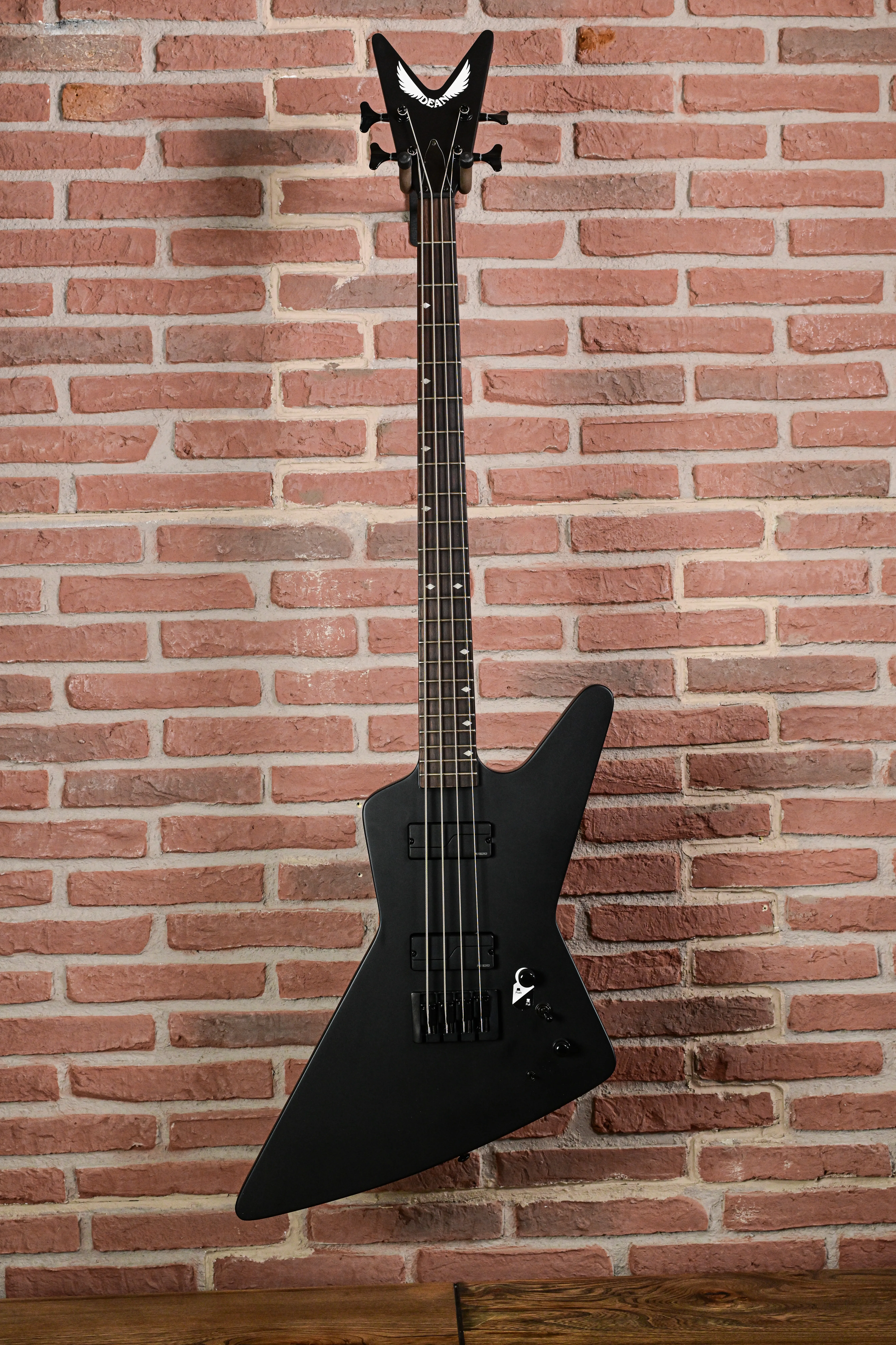 Z Select Bass Fluence Black Satin