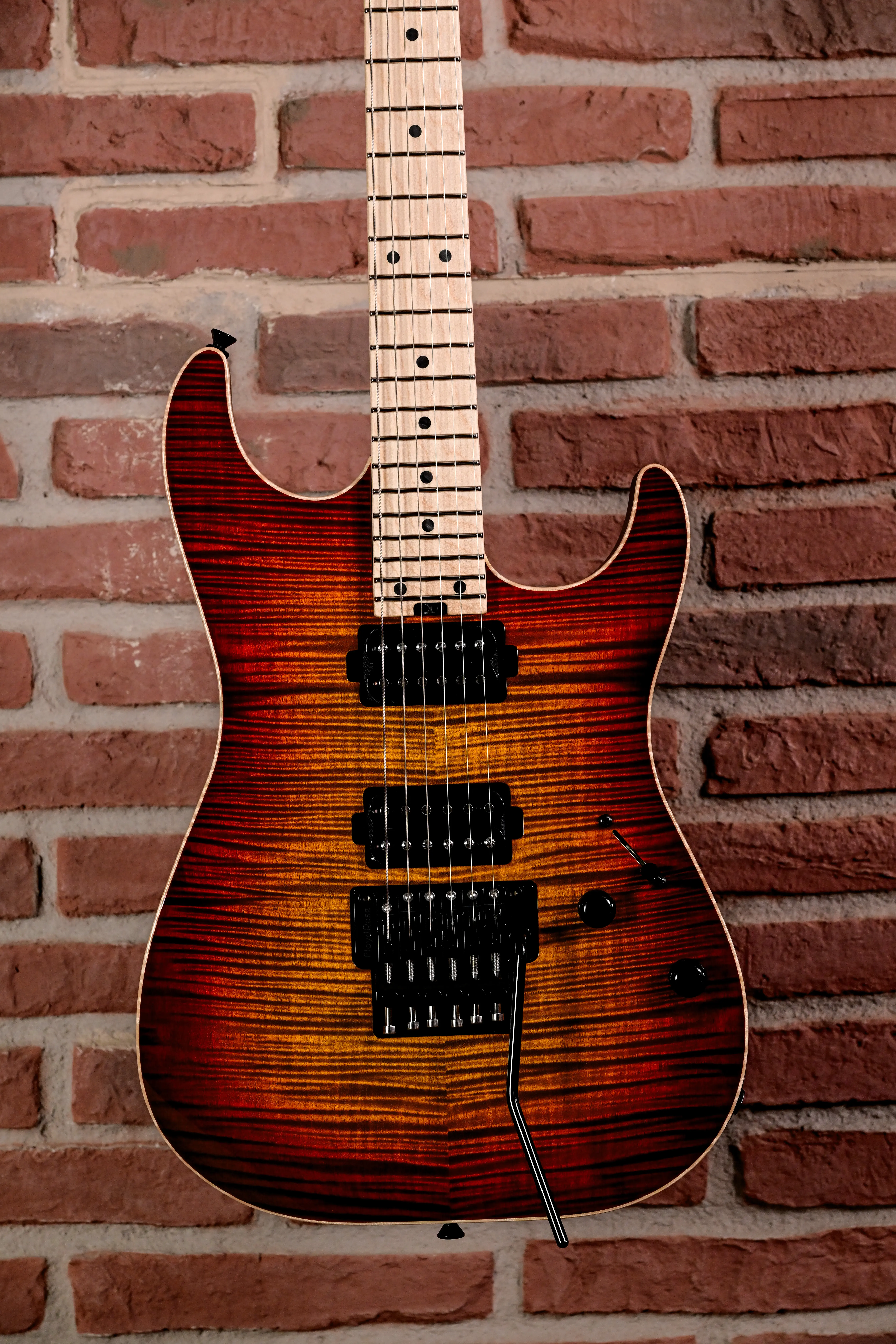 E-Gitarre, Flamed-Maple-Decke, Rotbraun, Ahornhals, Humbucker