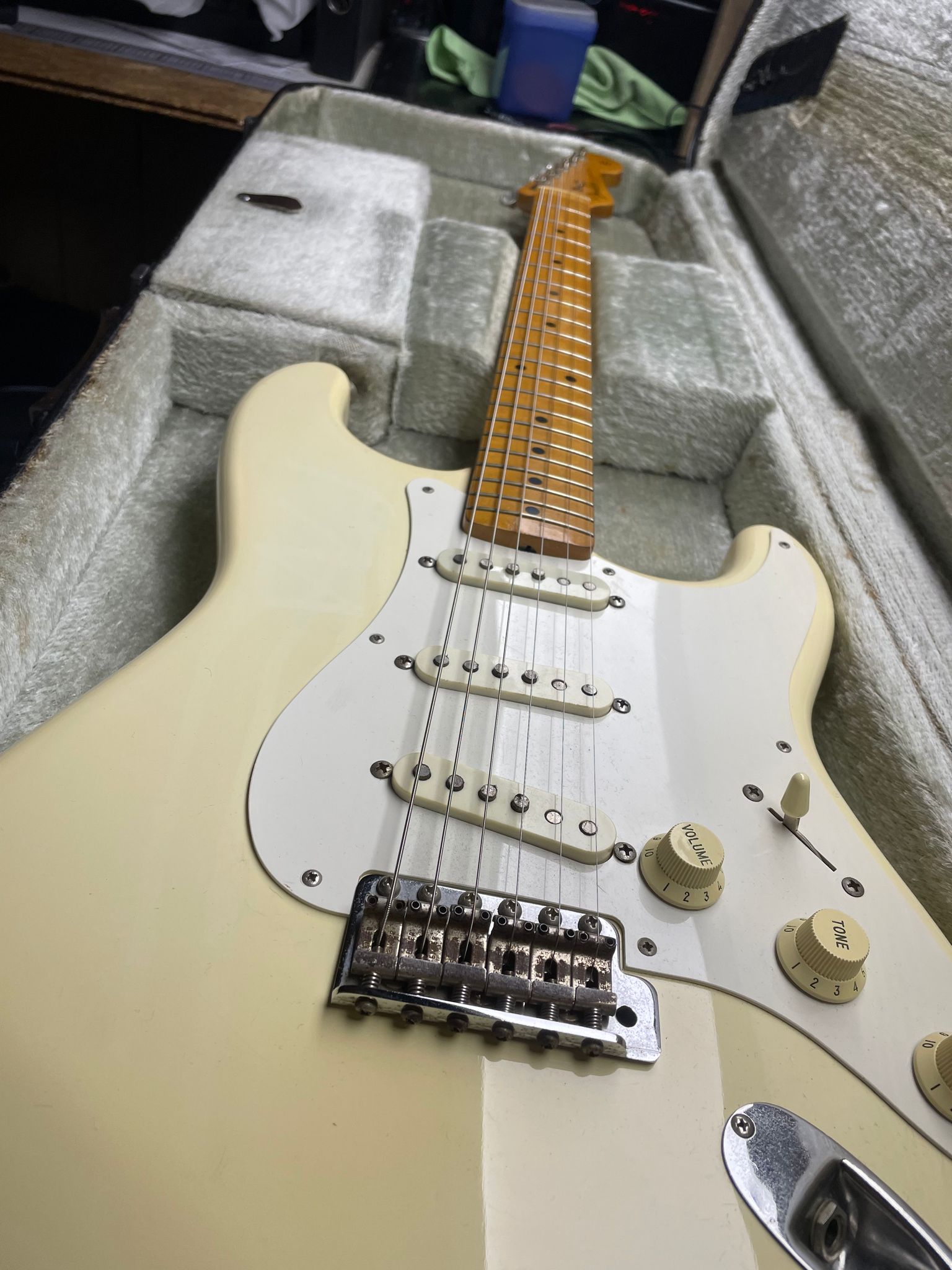 Stratocaster Made in Japan BJ1988, weiß - E-Gitarre USED!