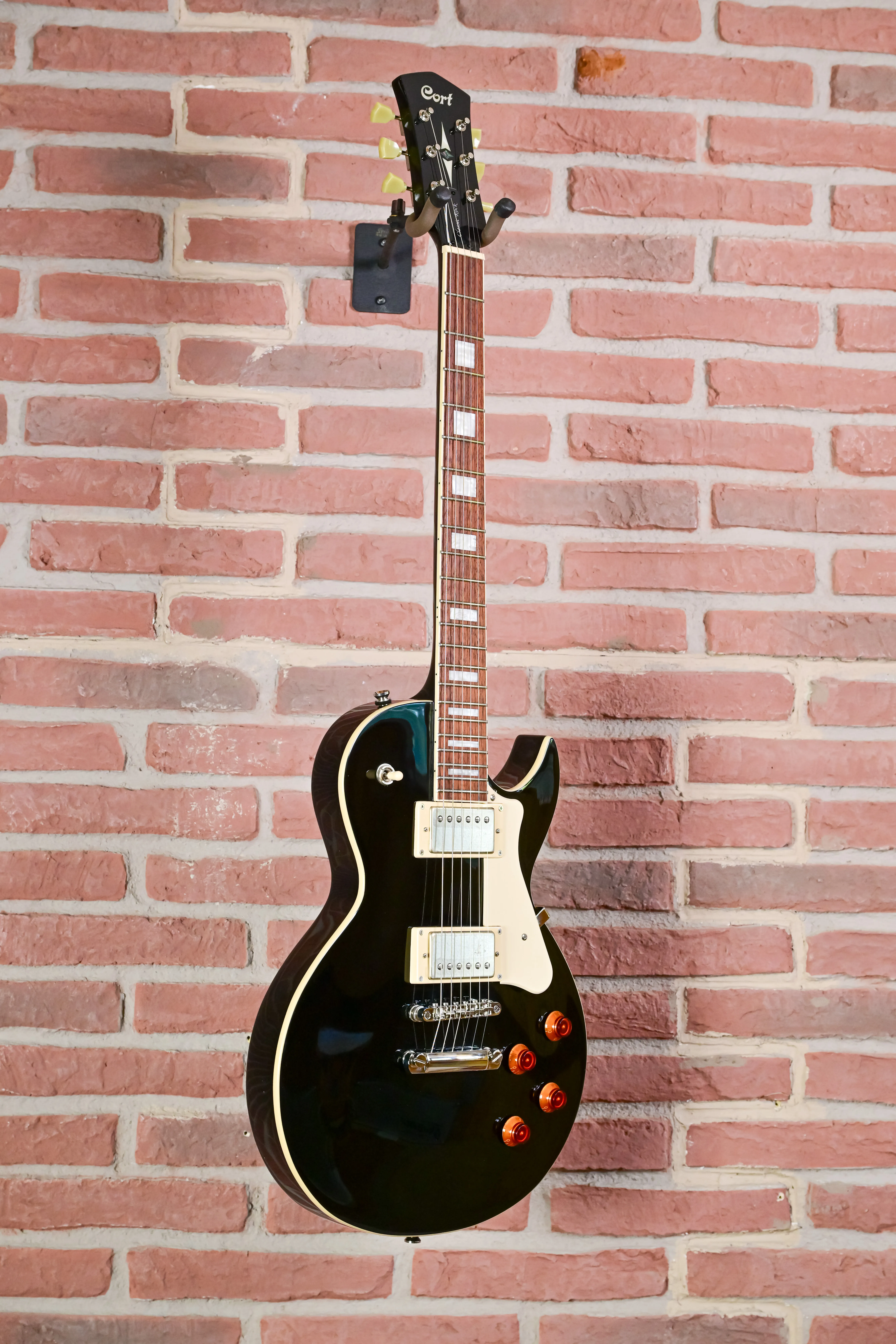 CR200 Single-Cut E-Gitarre Schwarz