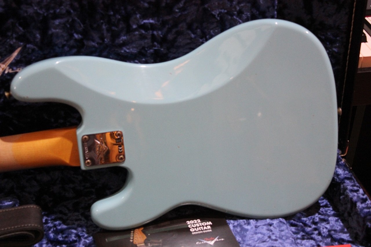 Custom Shop '63 Precision Bass Journeyan Relic Aged - Daphne Blue