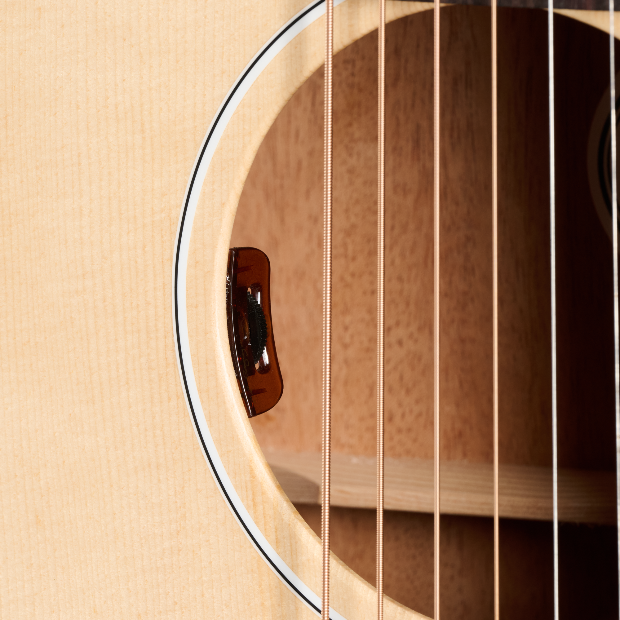 J-45 Special Satin Natural