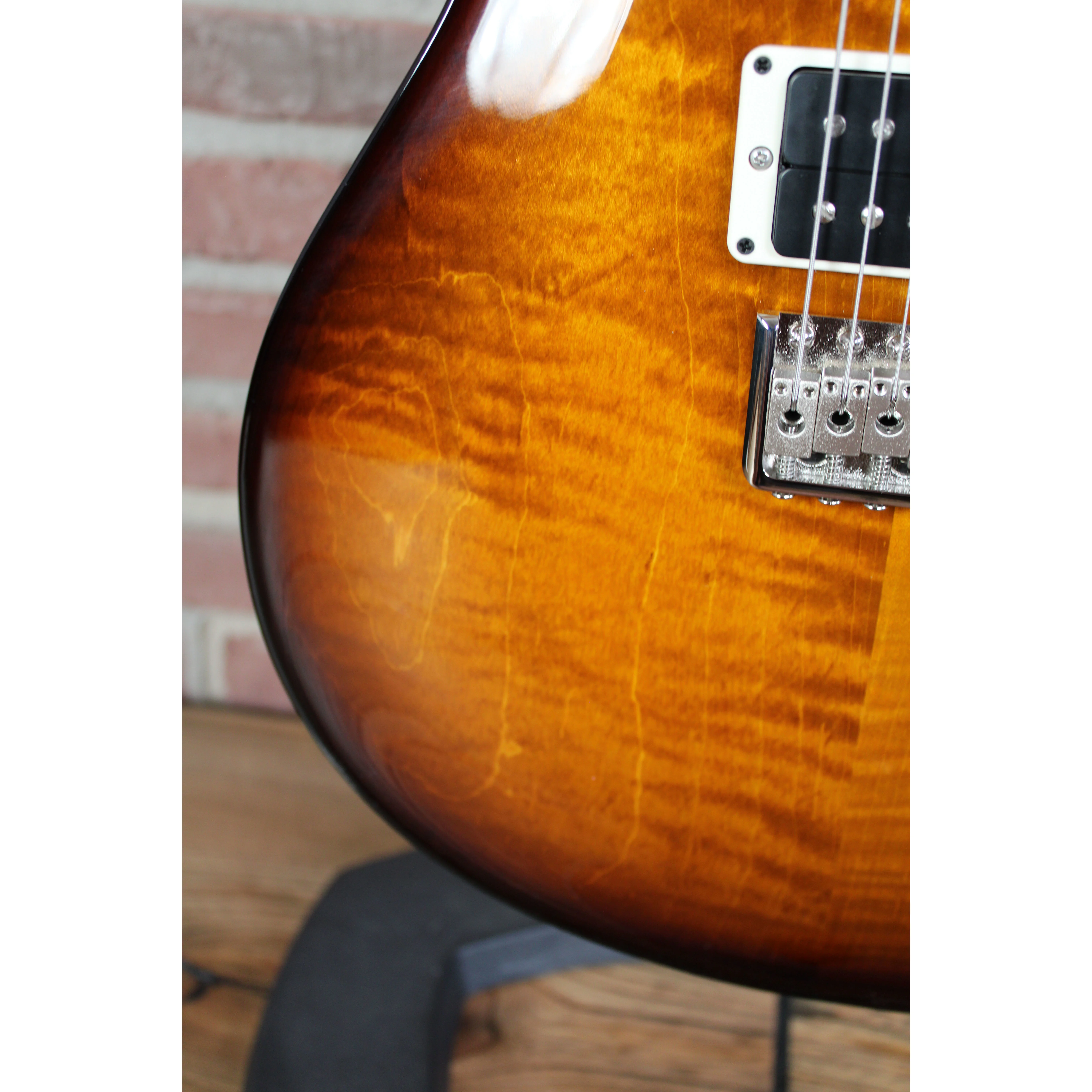 CE 24 LTD Black Amber