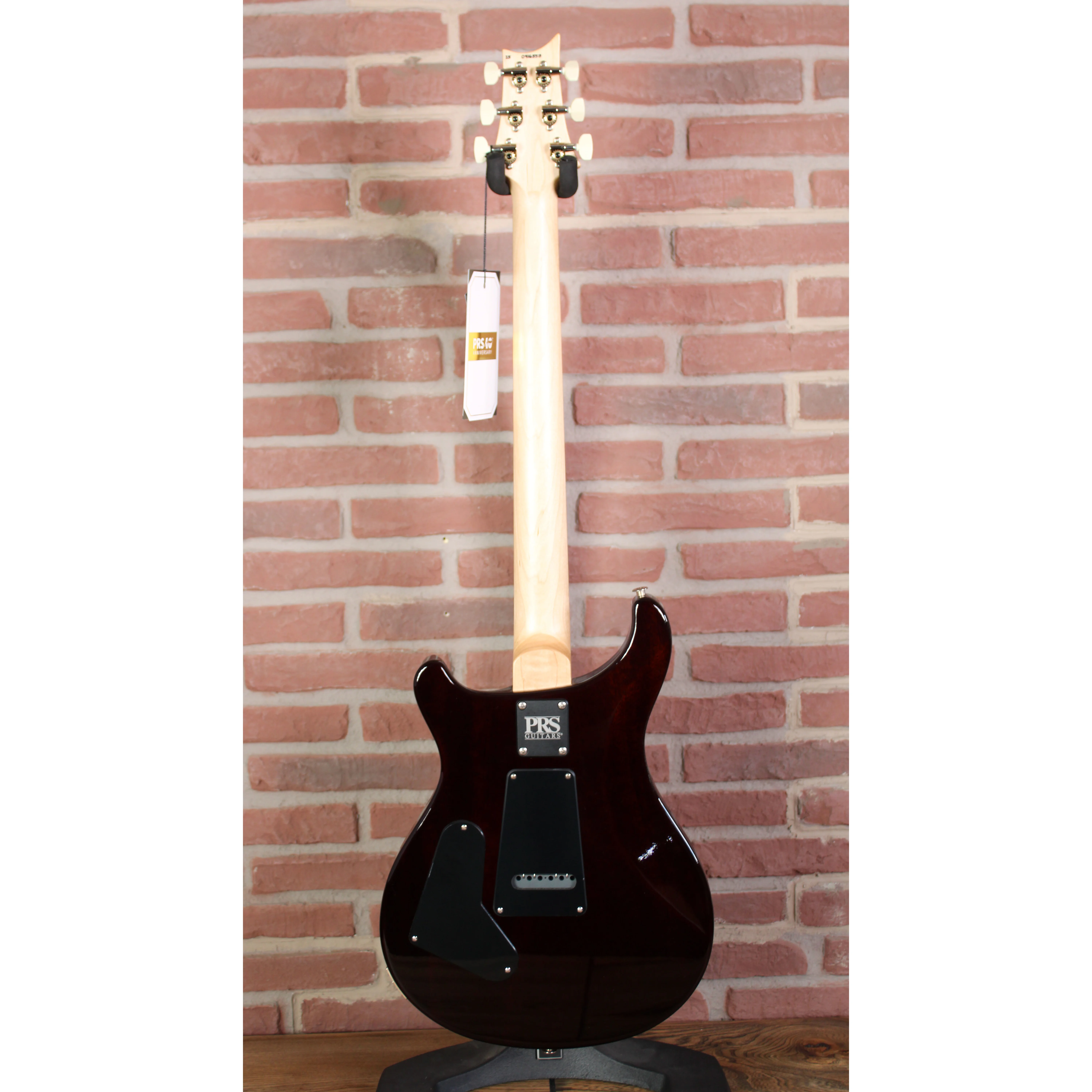 CE 24 LTD Black Amber
