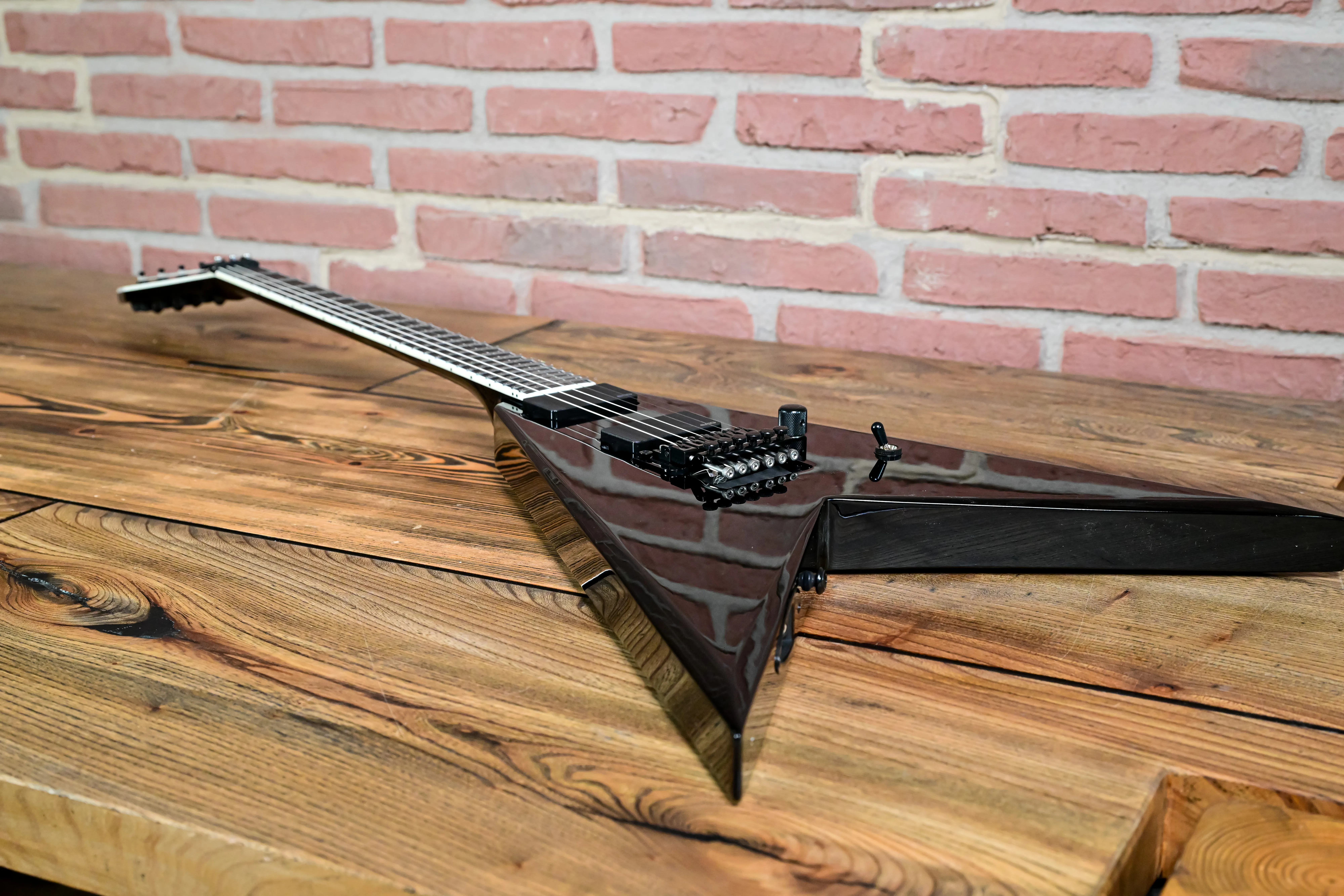 NV-1000 Black Deluxe Series E-Gitarre