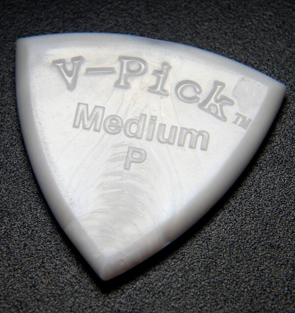 Medium Pointed Pick Pearly gates