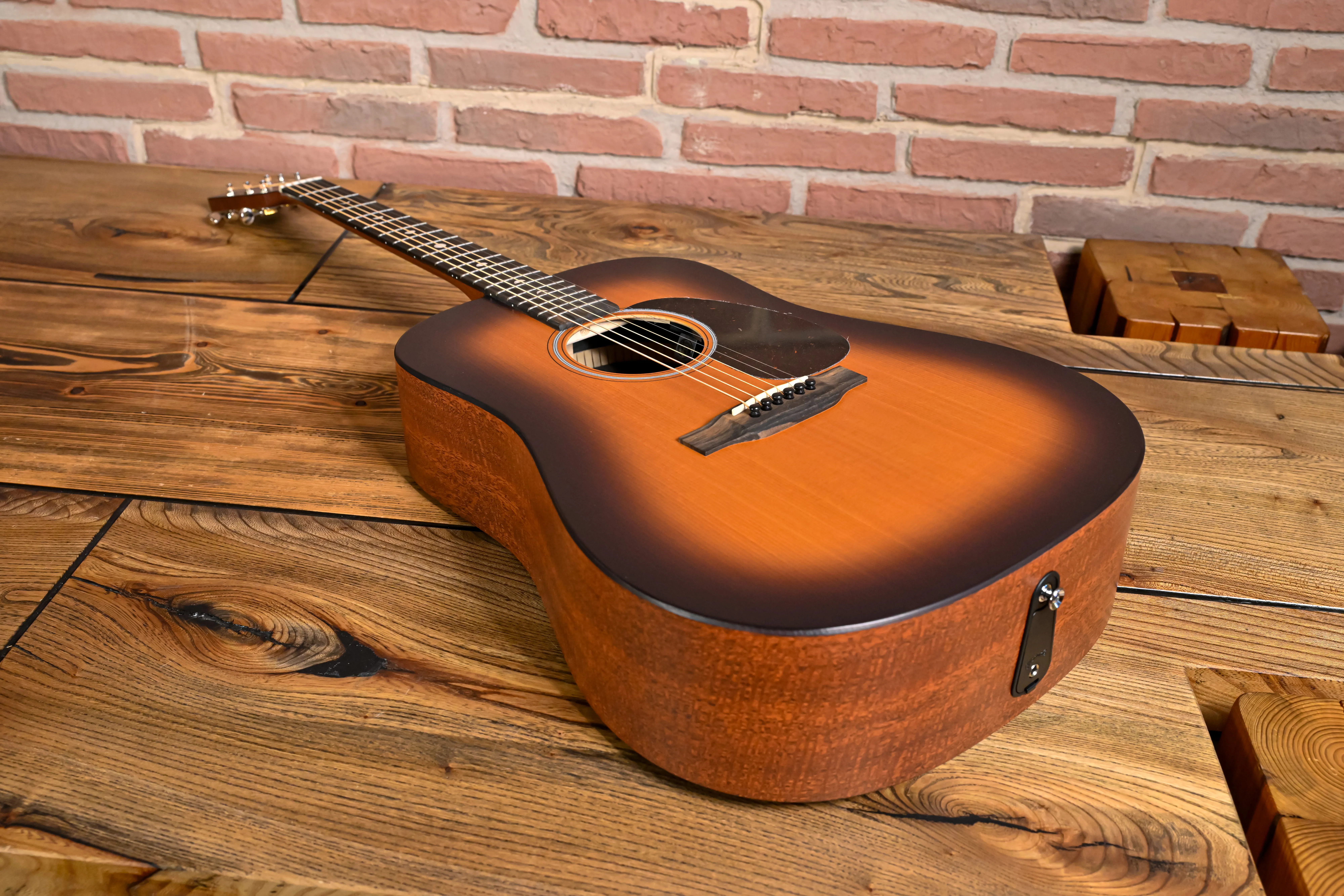 Martin D-X2E Molly Tuttle Signature Acoustic Guitar