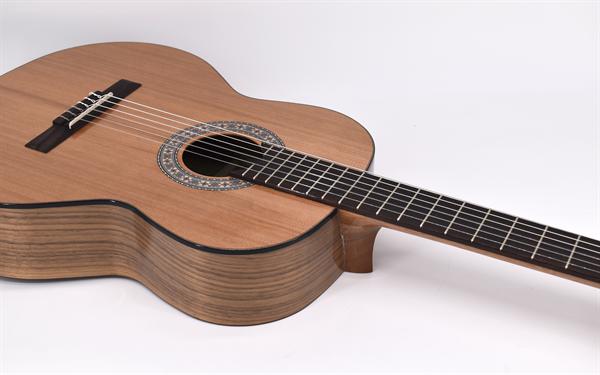 Sevilla KG-6000 - hochglanz 4/4
