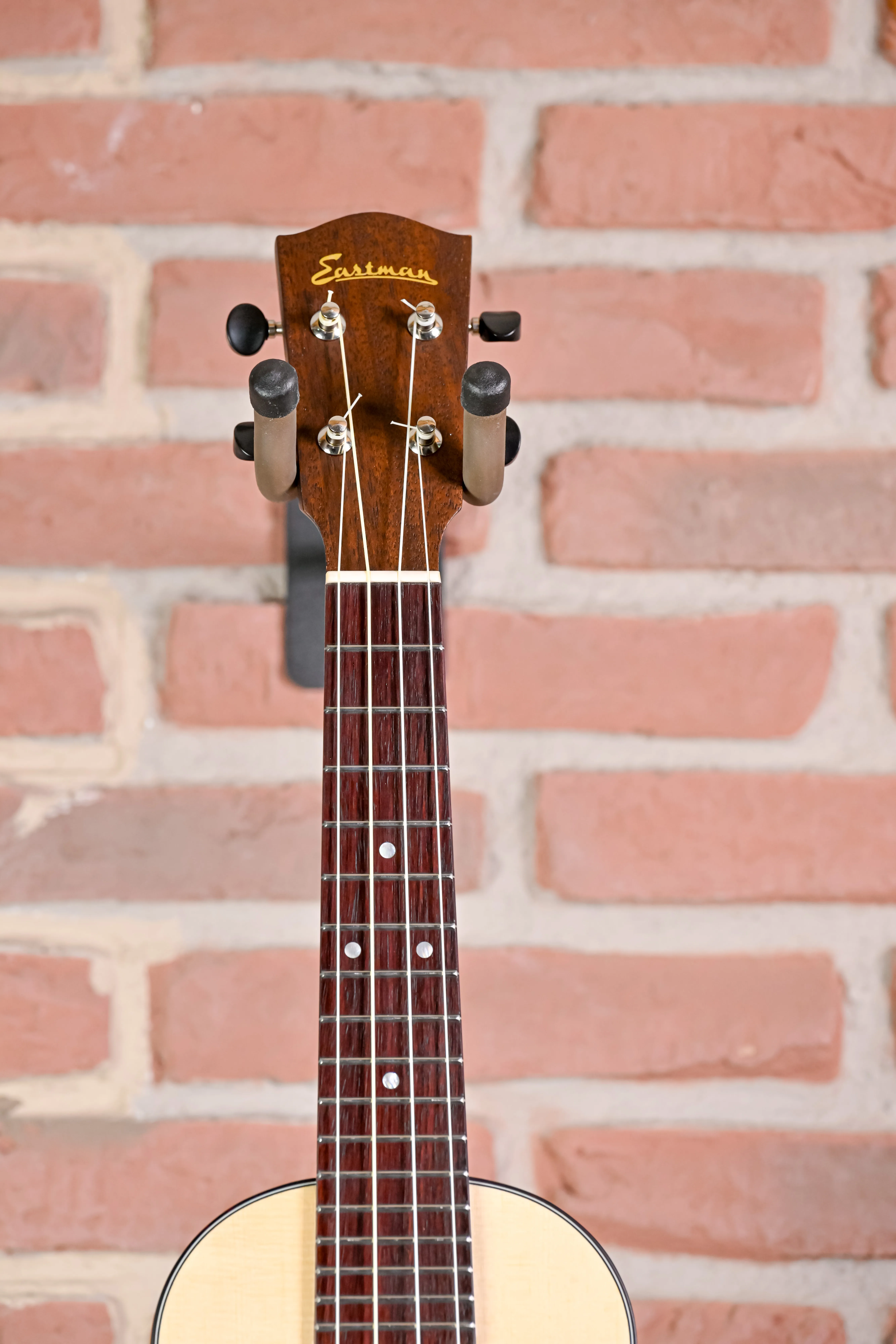 EU2-C Concert Ukulele Solid Spruce Ovangkol