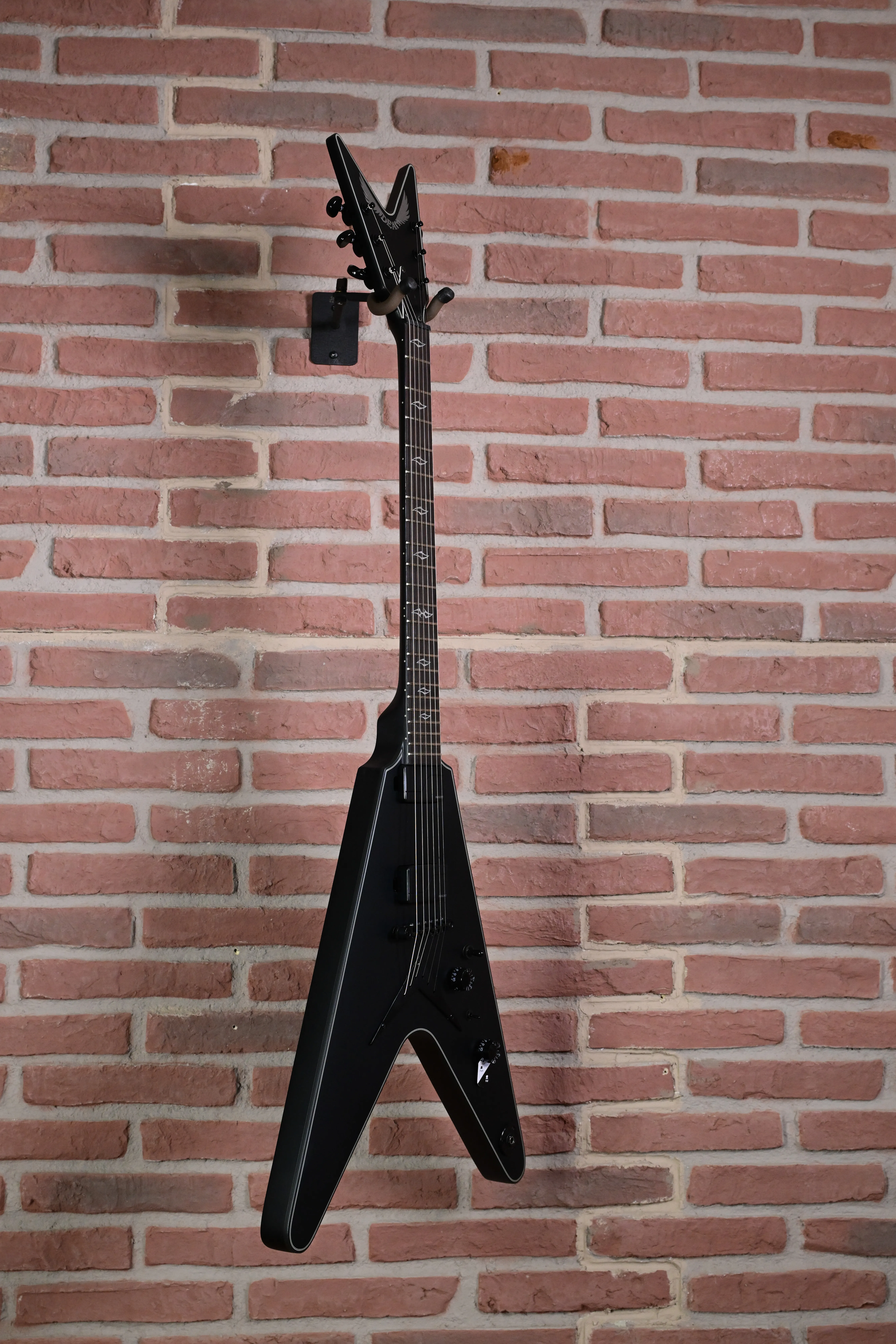 V Select Fishman Fluence Black Satin