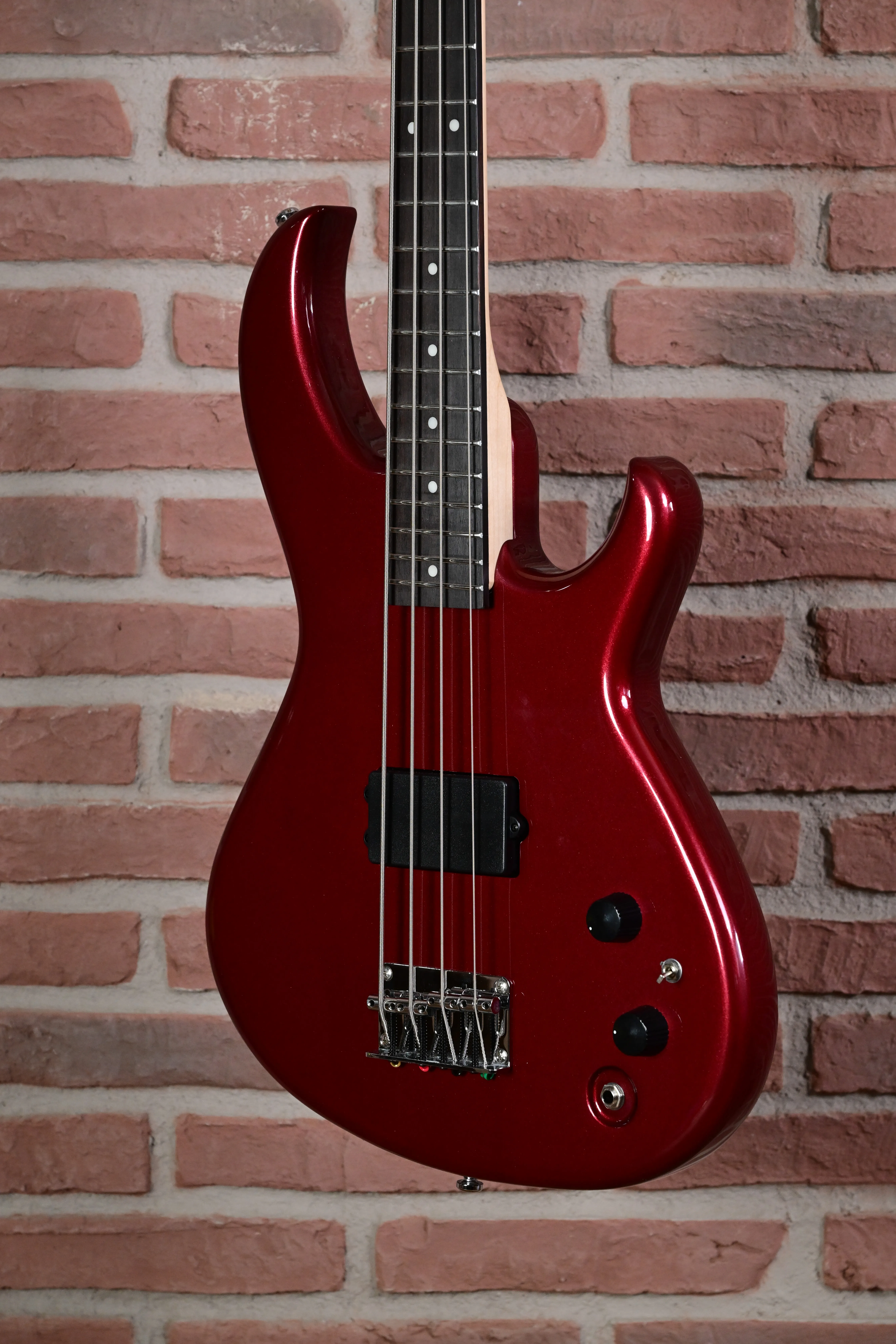 Pro II SB One Bass Candy Apple Red