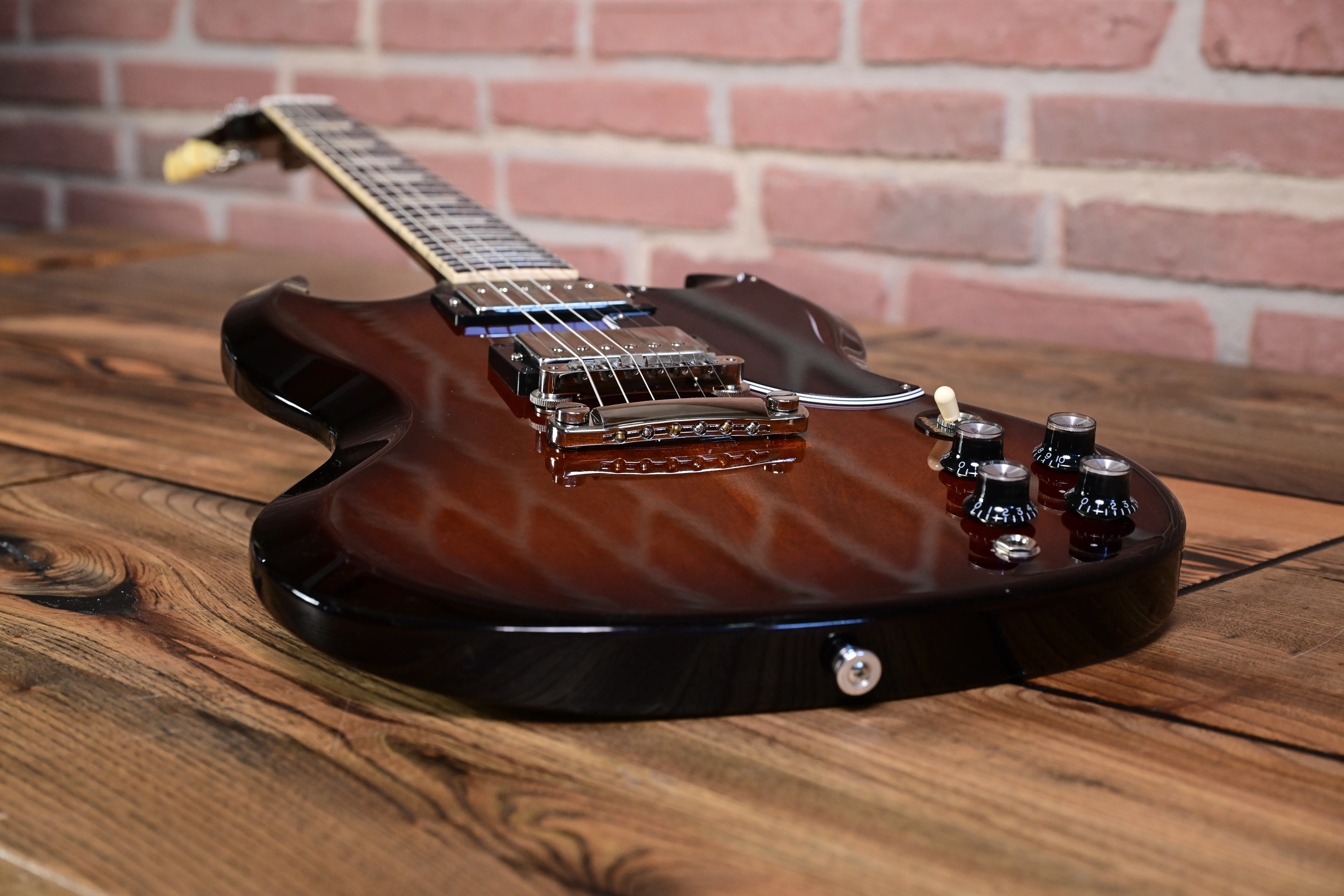SG Standard 61 Tobacco Sunburst Perimeter