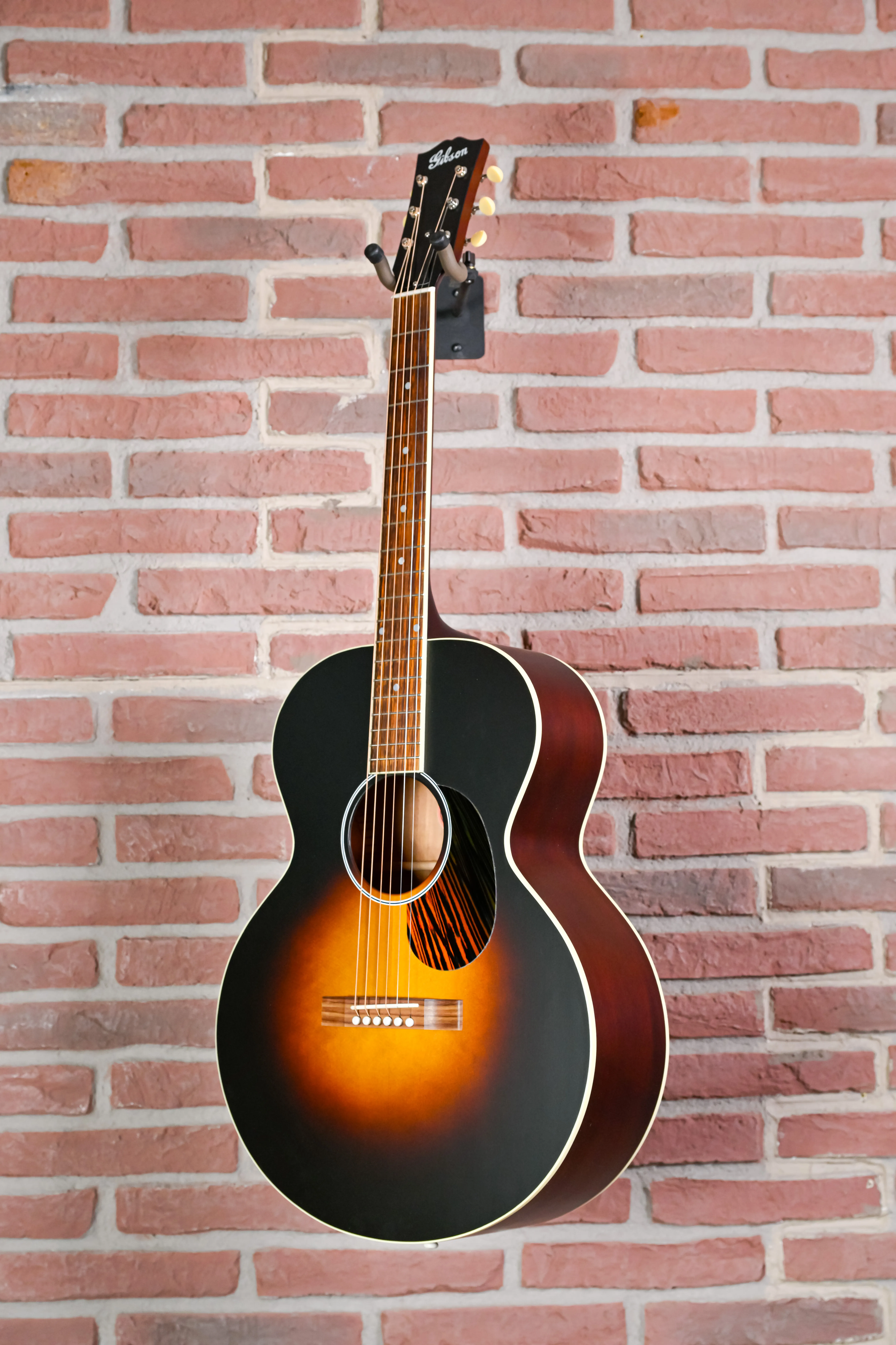 J-185 Century 12-Fret Vintage Sunburst Jumbo Westerngitarre