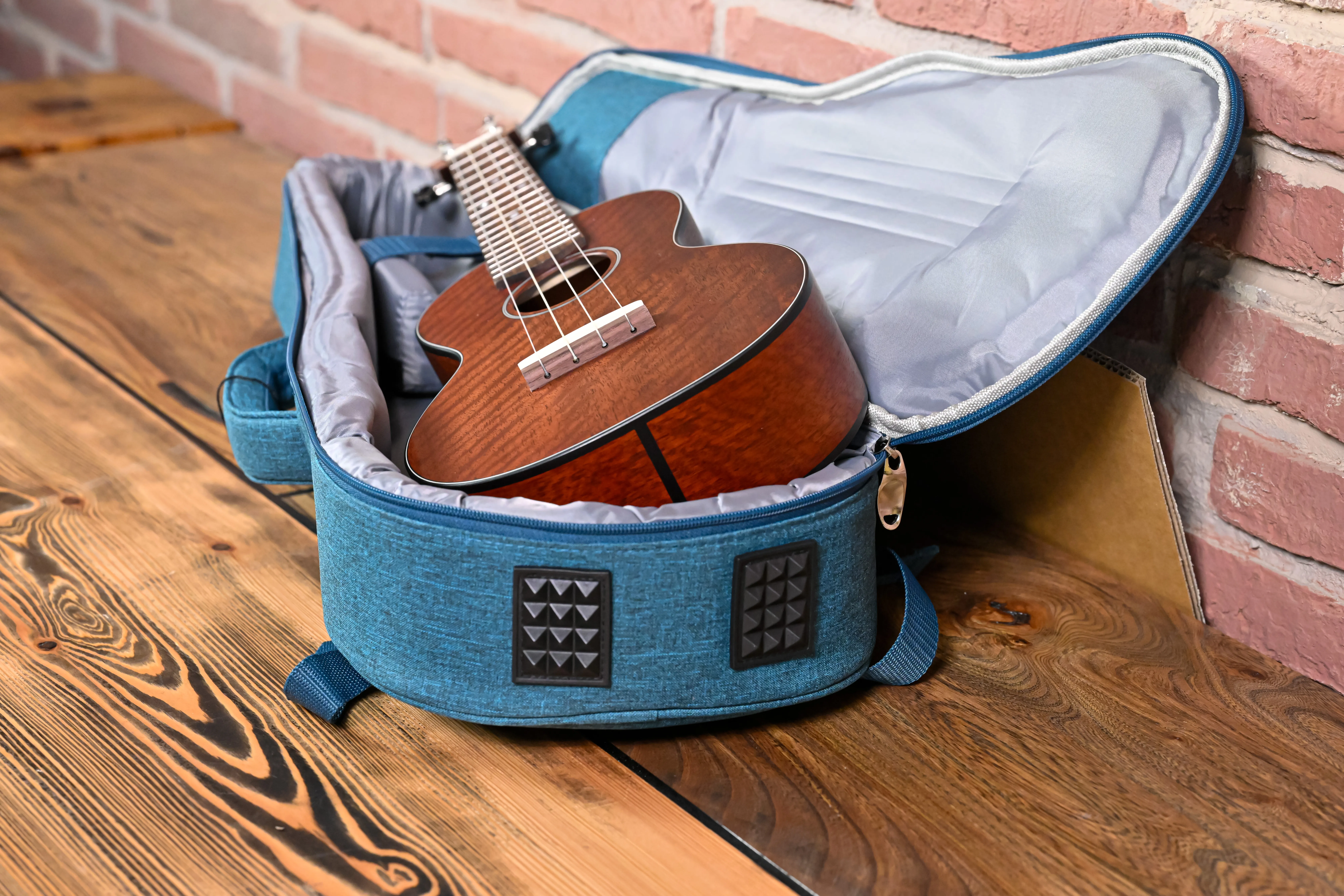 EU1-C Concert Ukulele Solid Mahogany