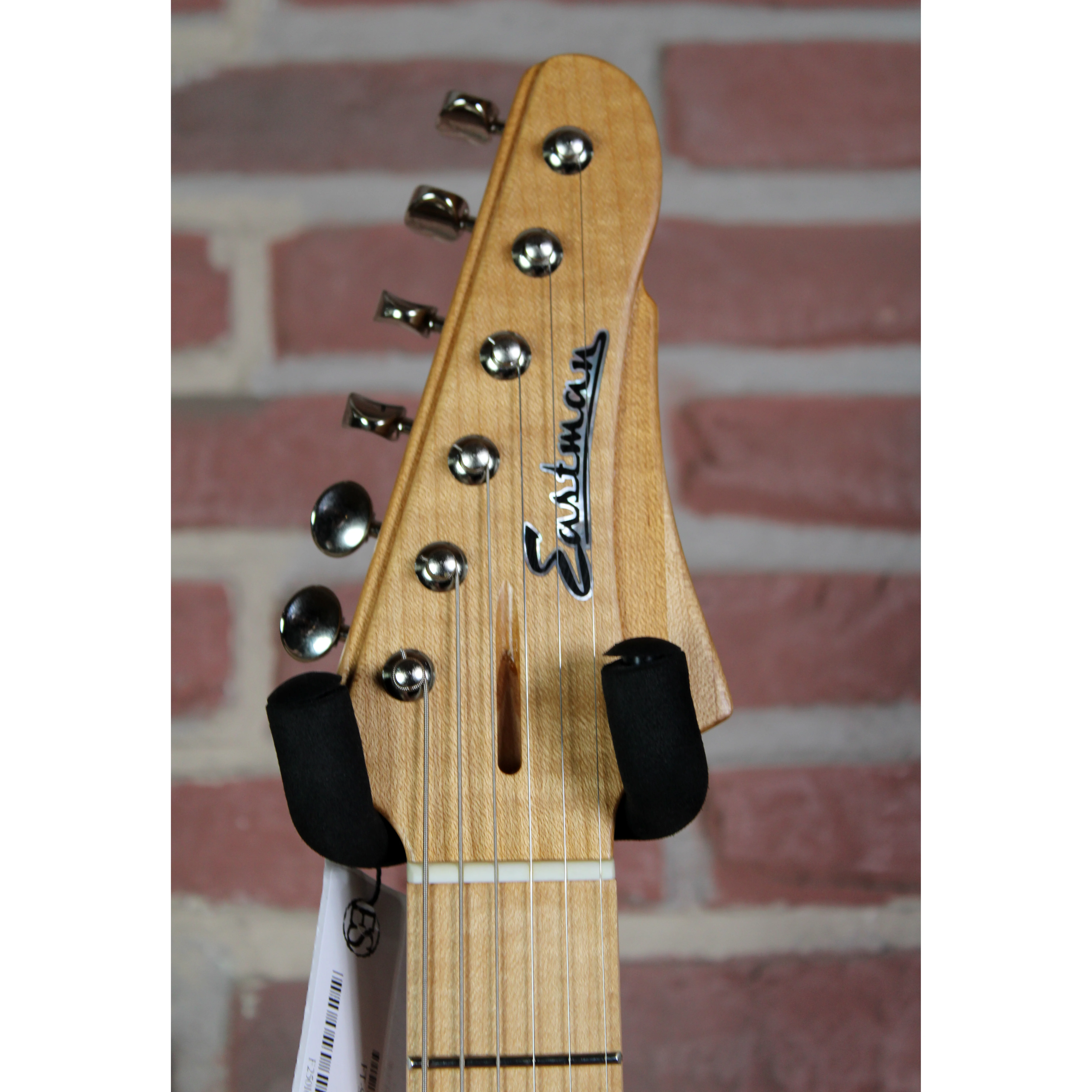 Fullertone SC'52 Desert Sand (Showroom)