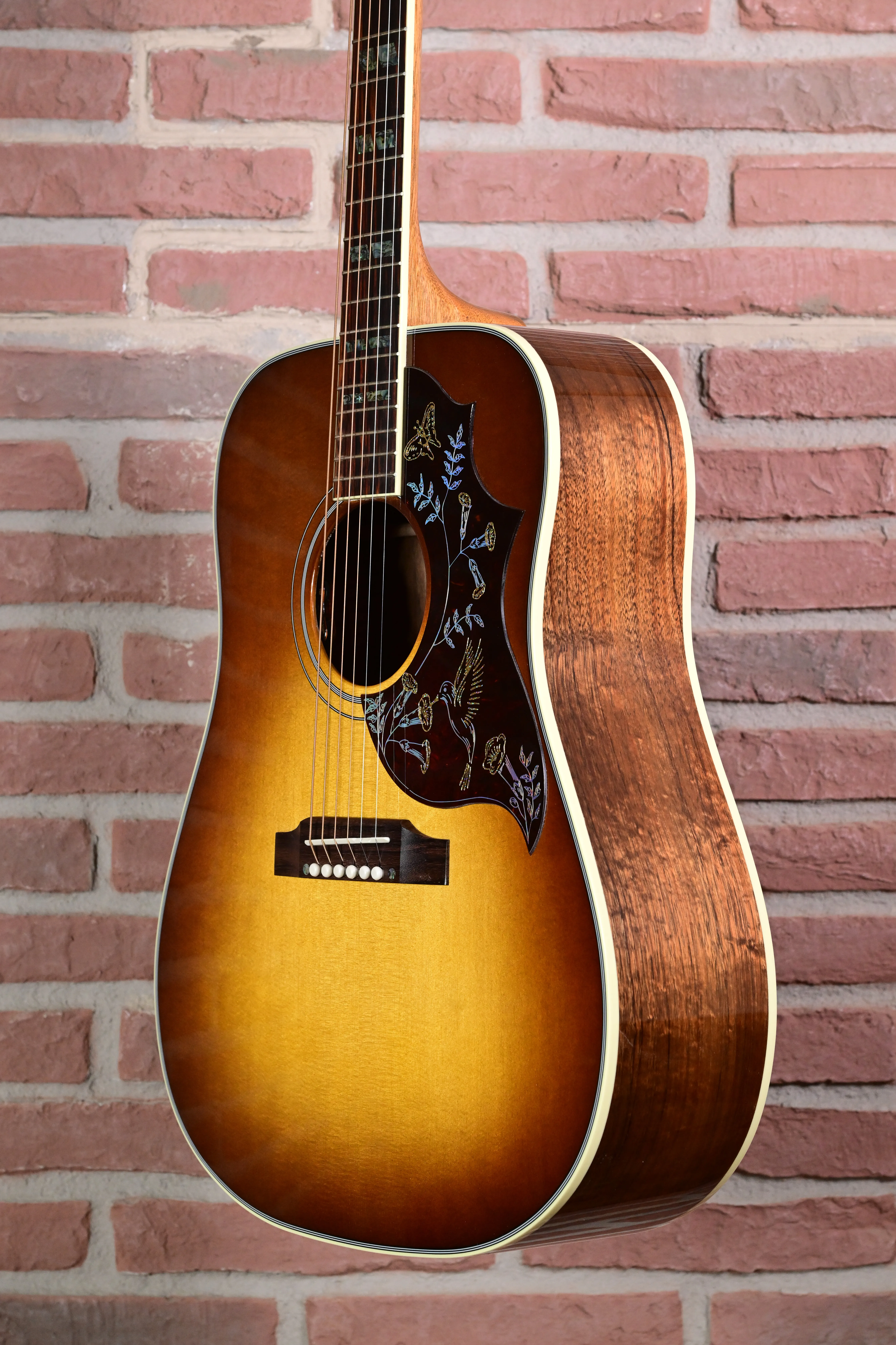 Hummingbird Elegant Koa Honeyburst M2M Custom Shop