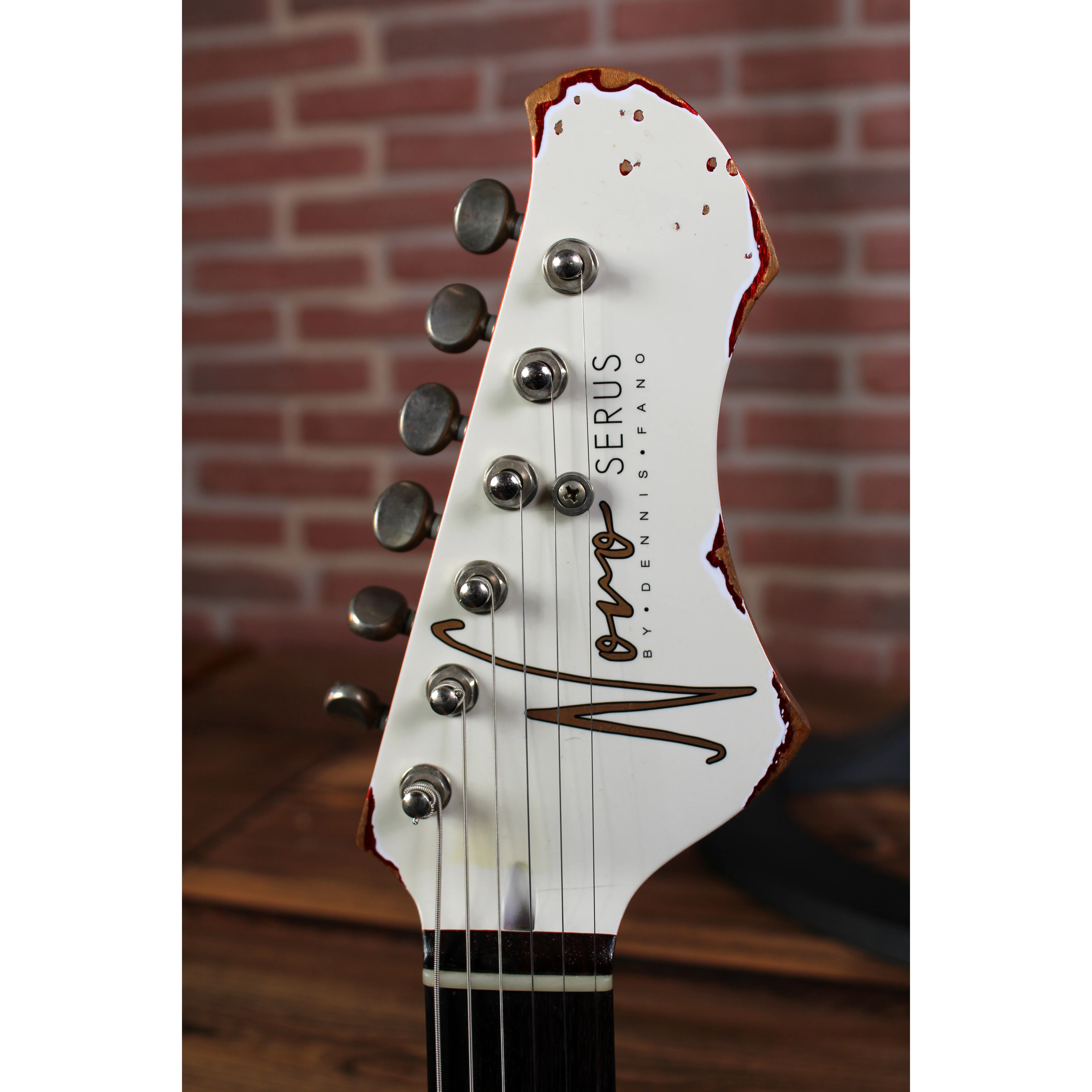 Serus J Olympic White over Candy Apple Red
